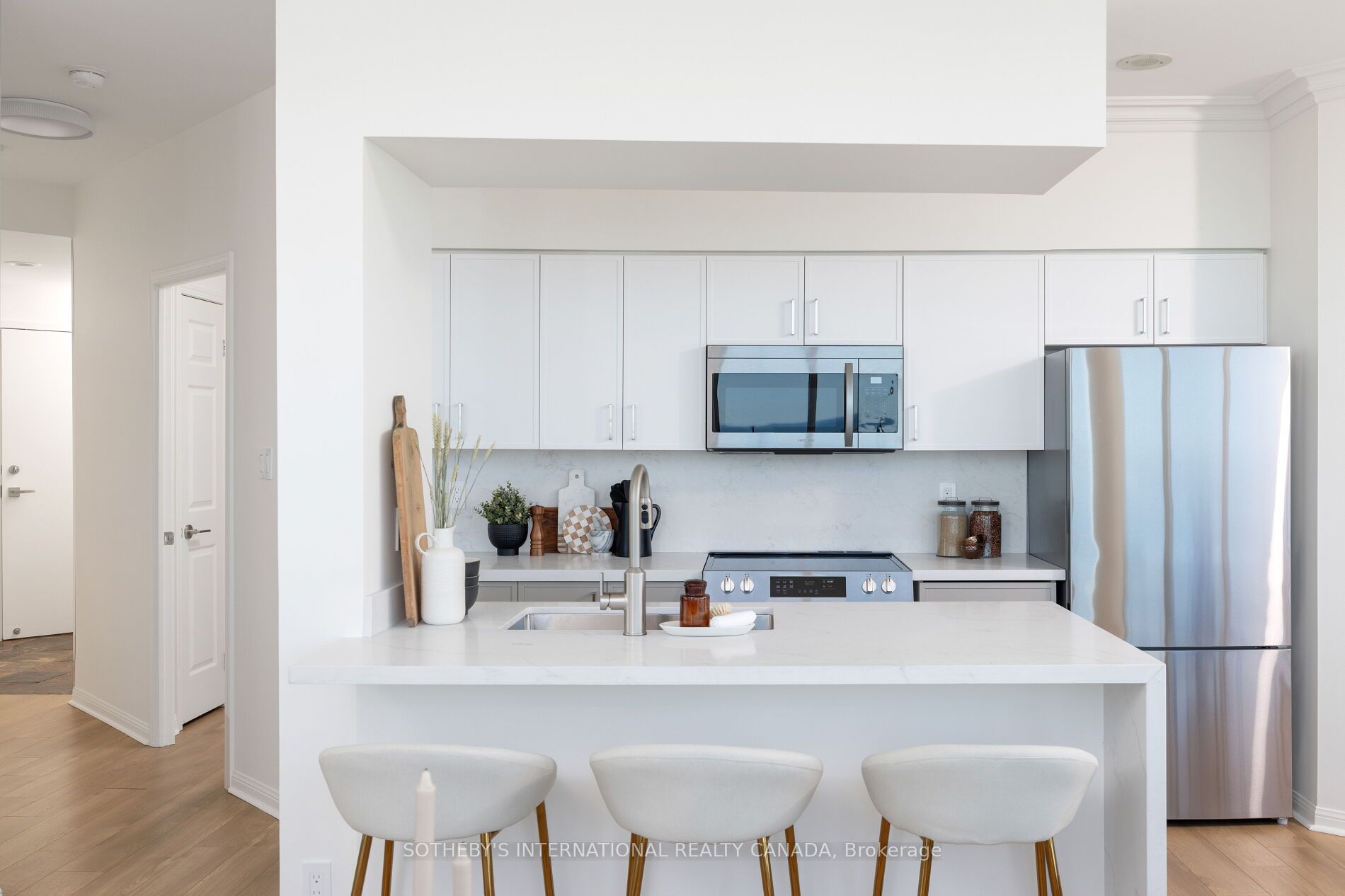 230 Queens Quay W 2811 Property Photo 6