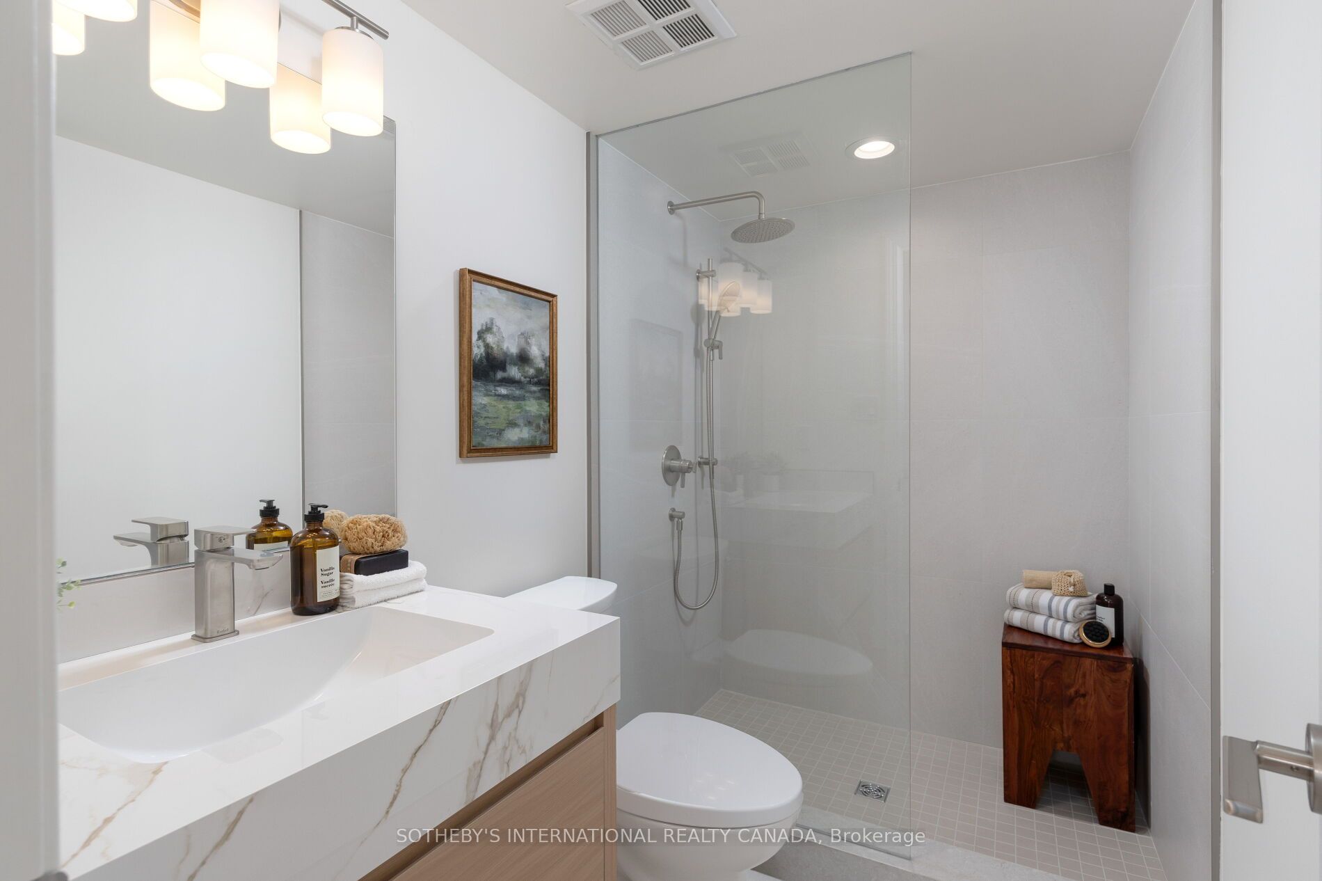 230 Queens Quay W 2811 Property Photo 12