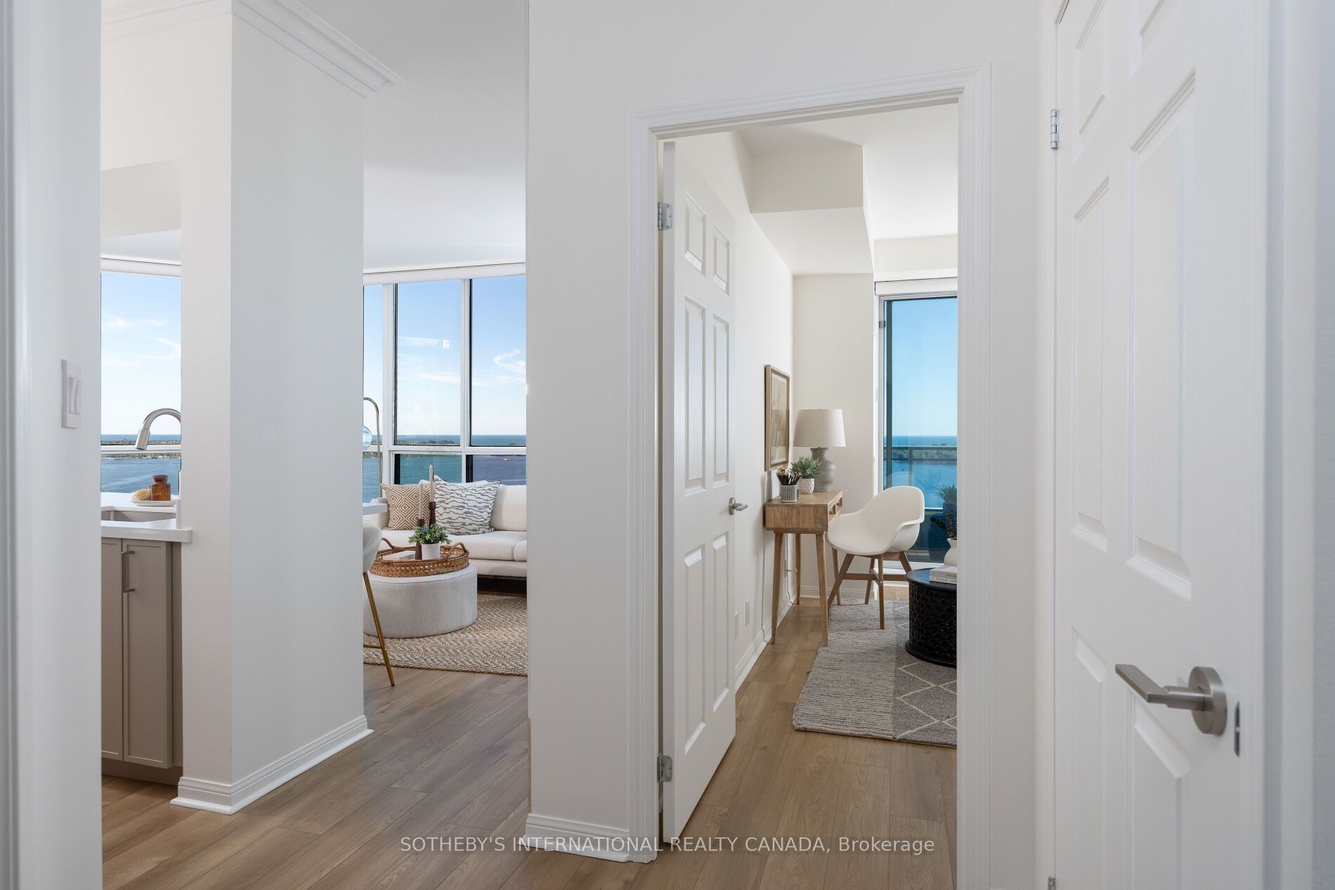 230 Queens Quay W 2811 Property Photo 14