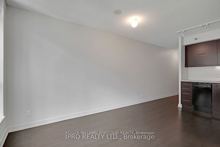 21 Nelson Street 420 Property Photo 9