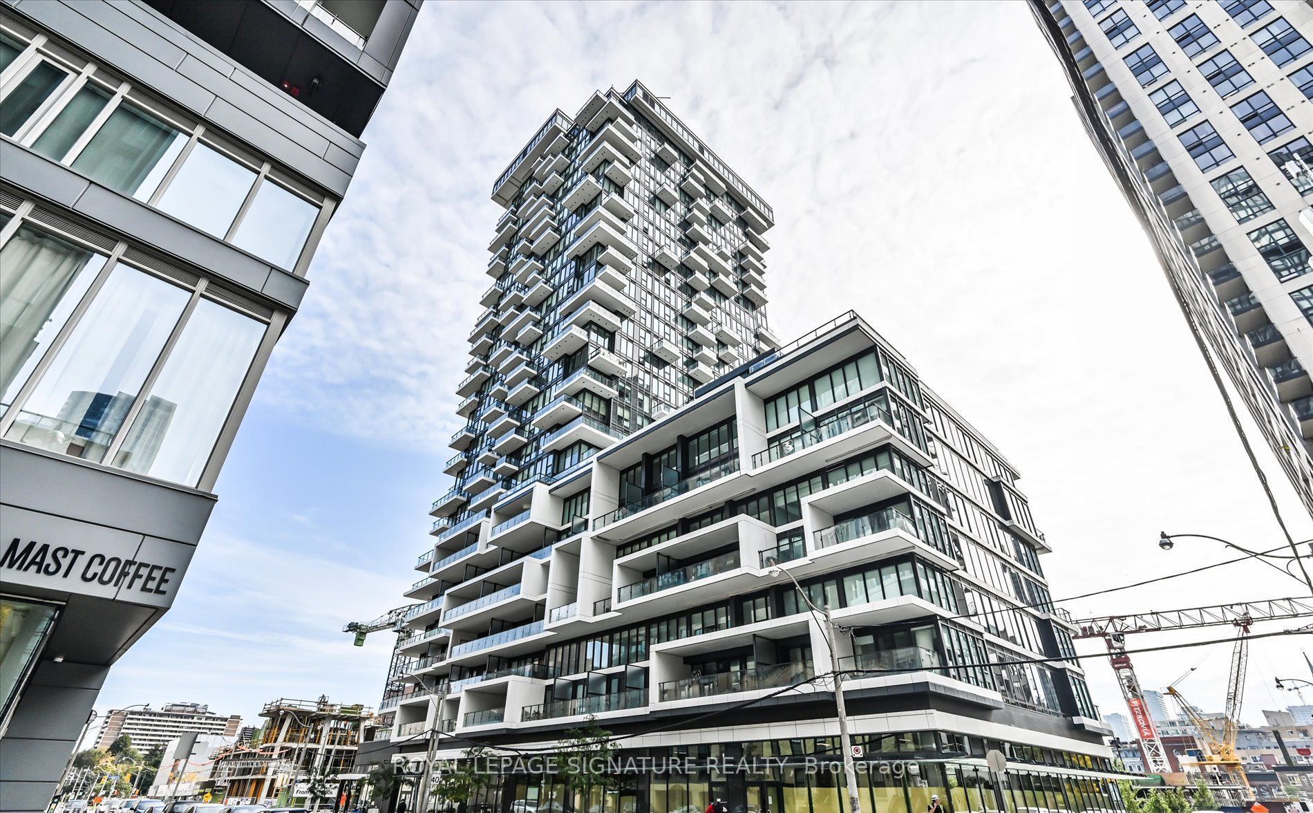 77 Shuter Street 721 Property Photo 1