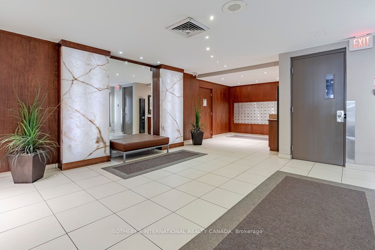 720 Spadina Avenue 1004 Property Photo 2