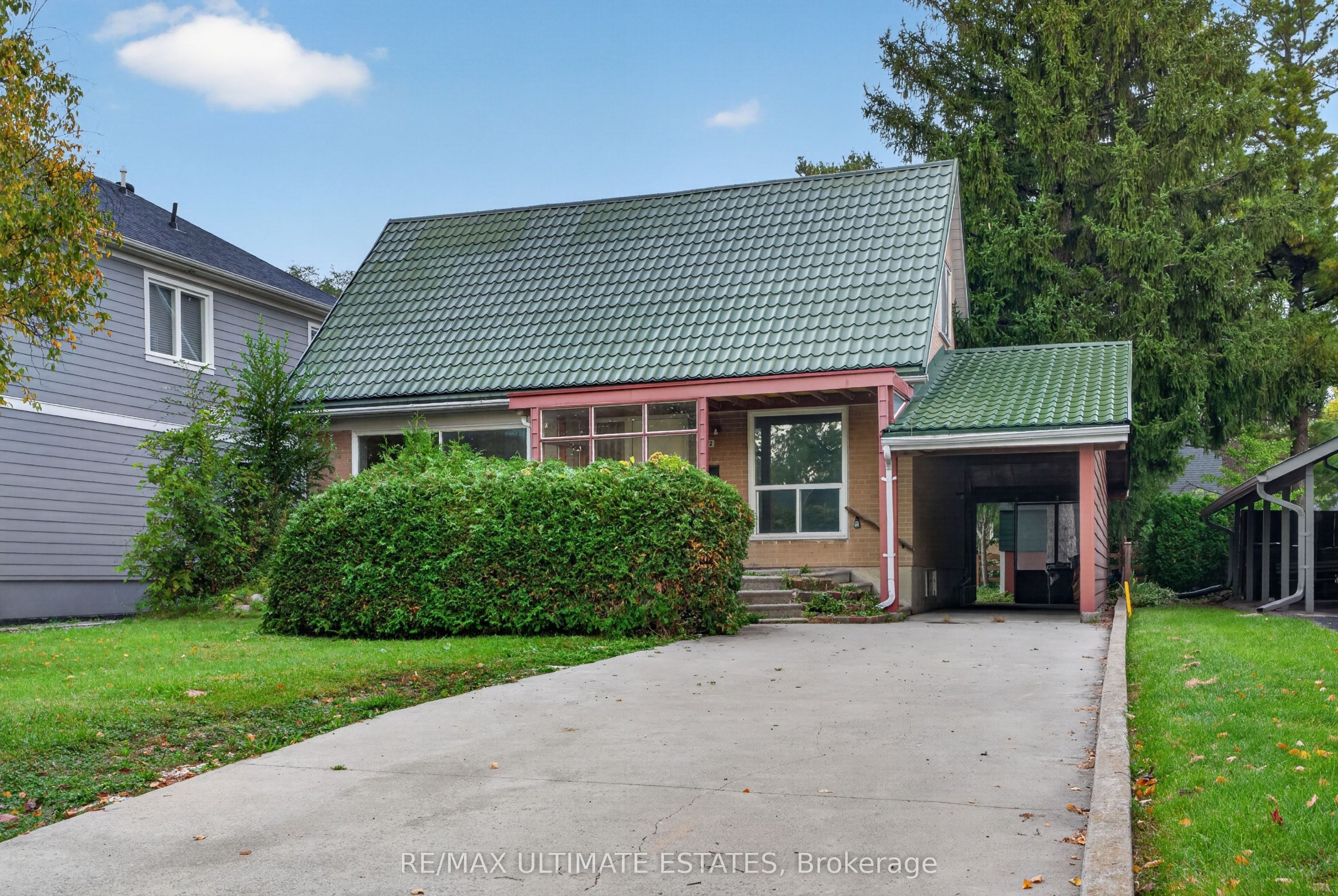 32 Broadleaf Road Property Photo 1