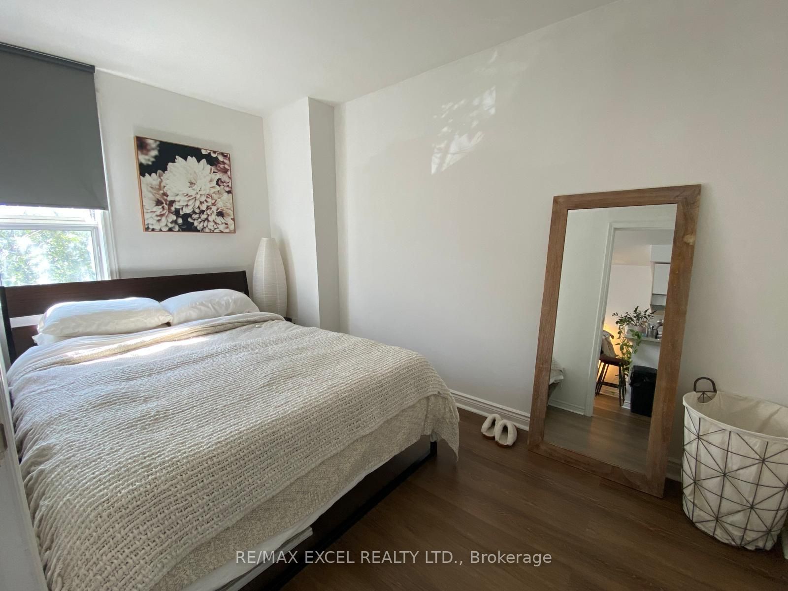 666 St Clair Avenue W 203 Property Photo 15