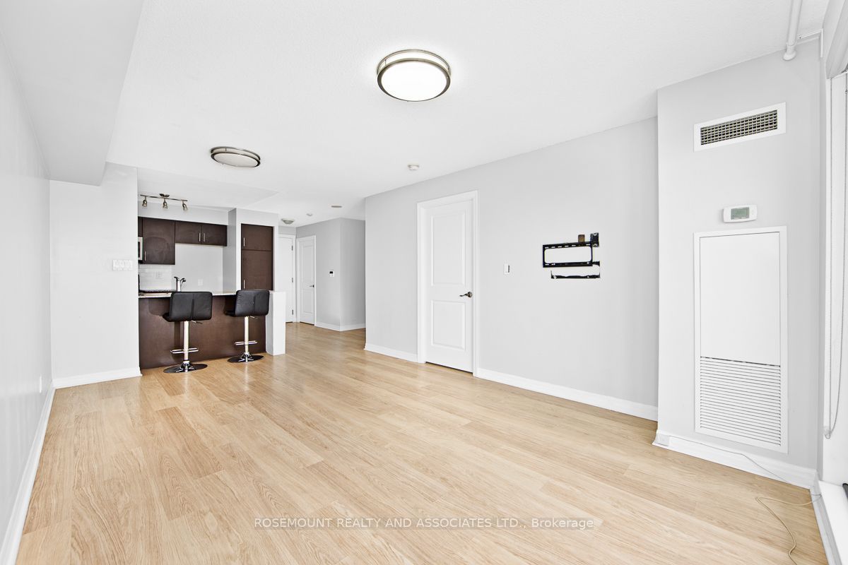 30 Herons Hill Way 607 Property Photo 10