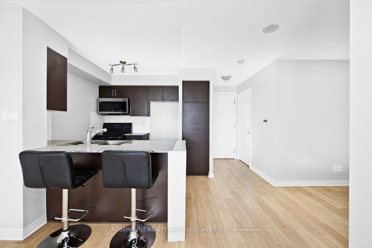 30 Herons Hill Way 607 Property Photo 11