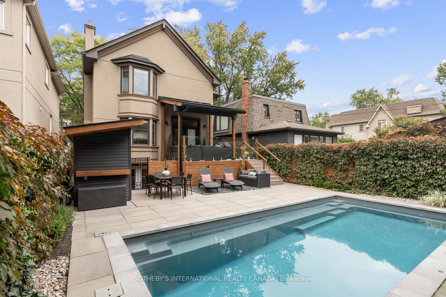 329 Broadway Avenue Property Photo 2