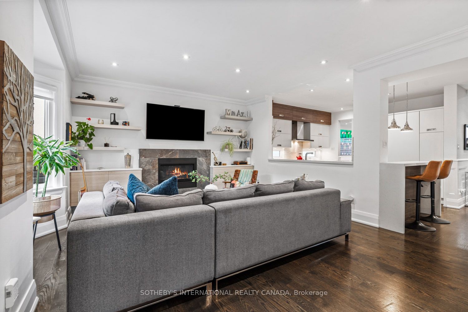 329 Broadway Avenue Property Photo 17