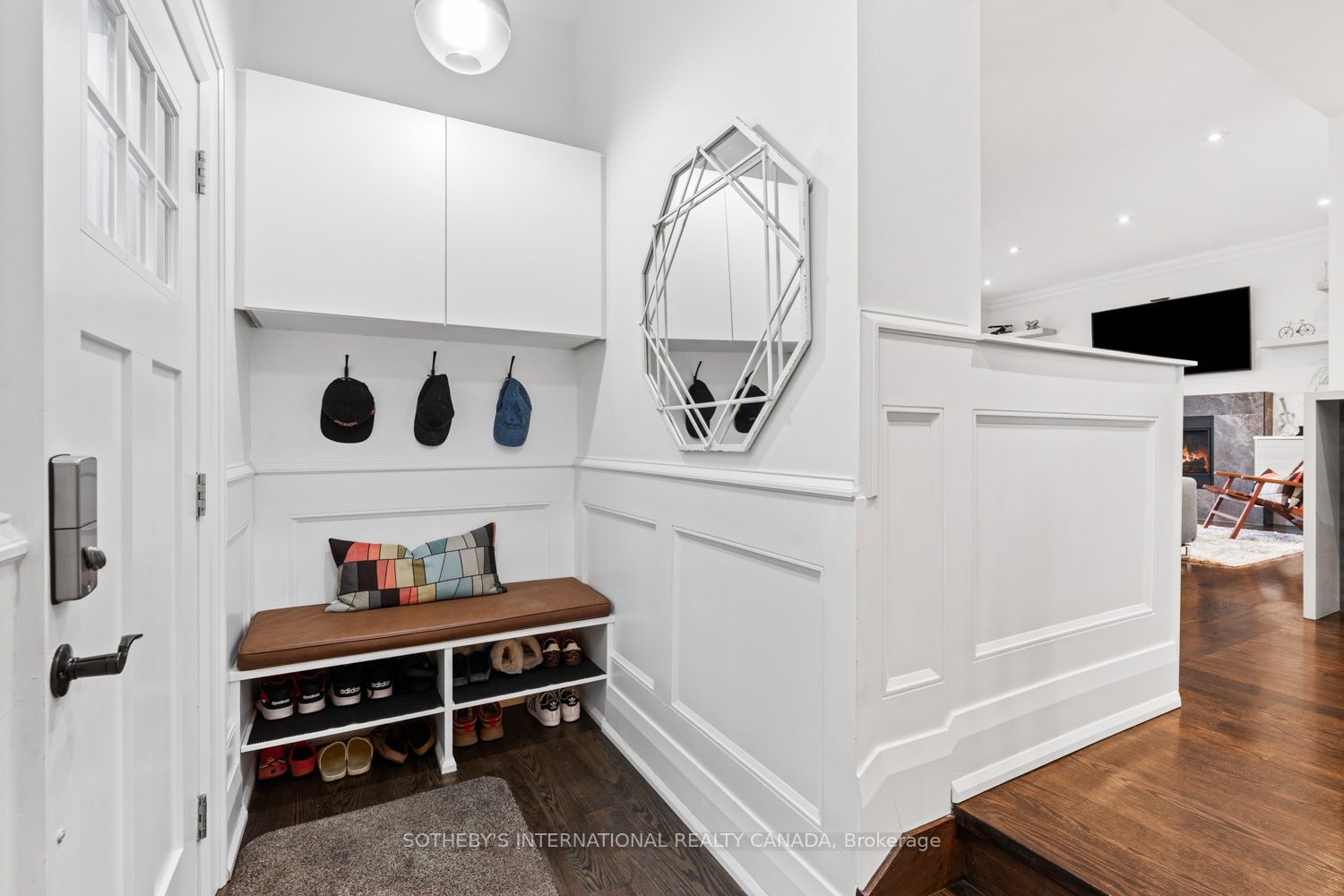 329 Broadway Avenue Property Photo 24