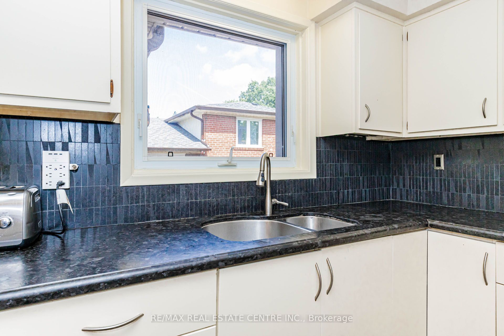 85 Snowcrest Avenue Property Photo 19