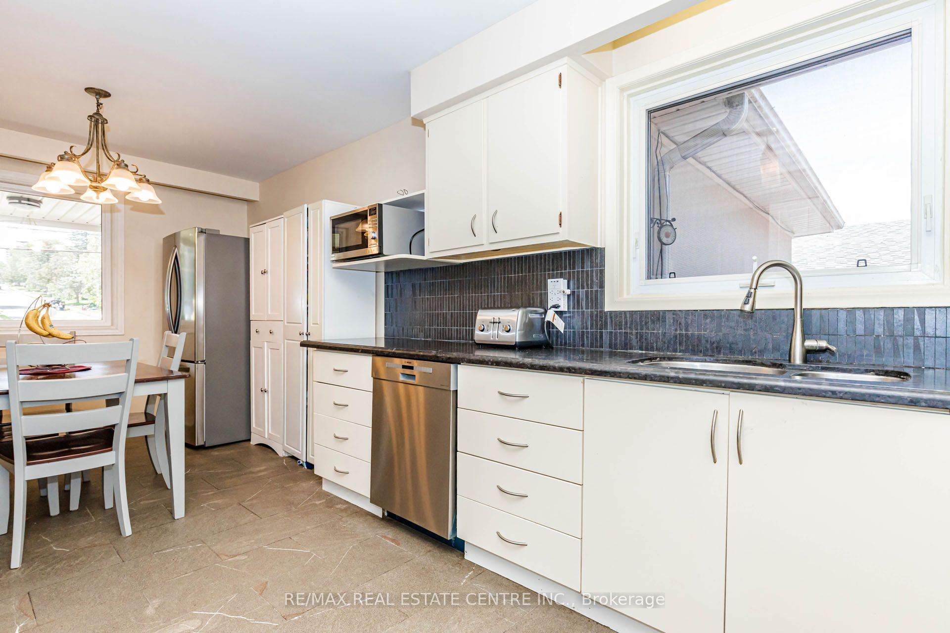 85 Snowcrest Avenue Property Photo 22