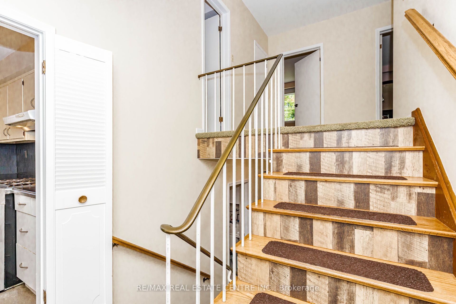 85 Snowcrest Avenue Property Photo 23