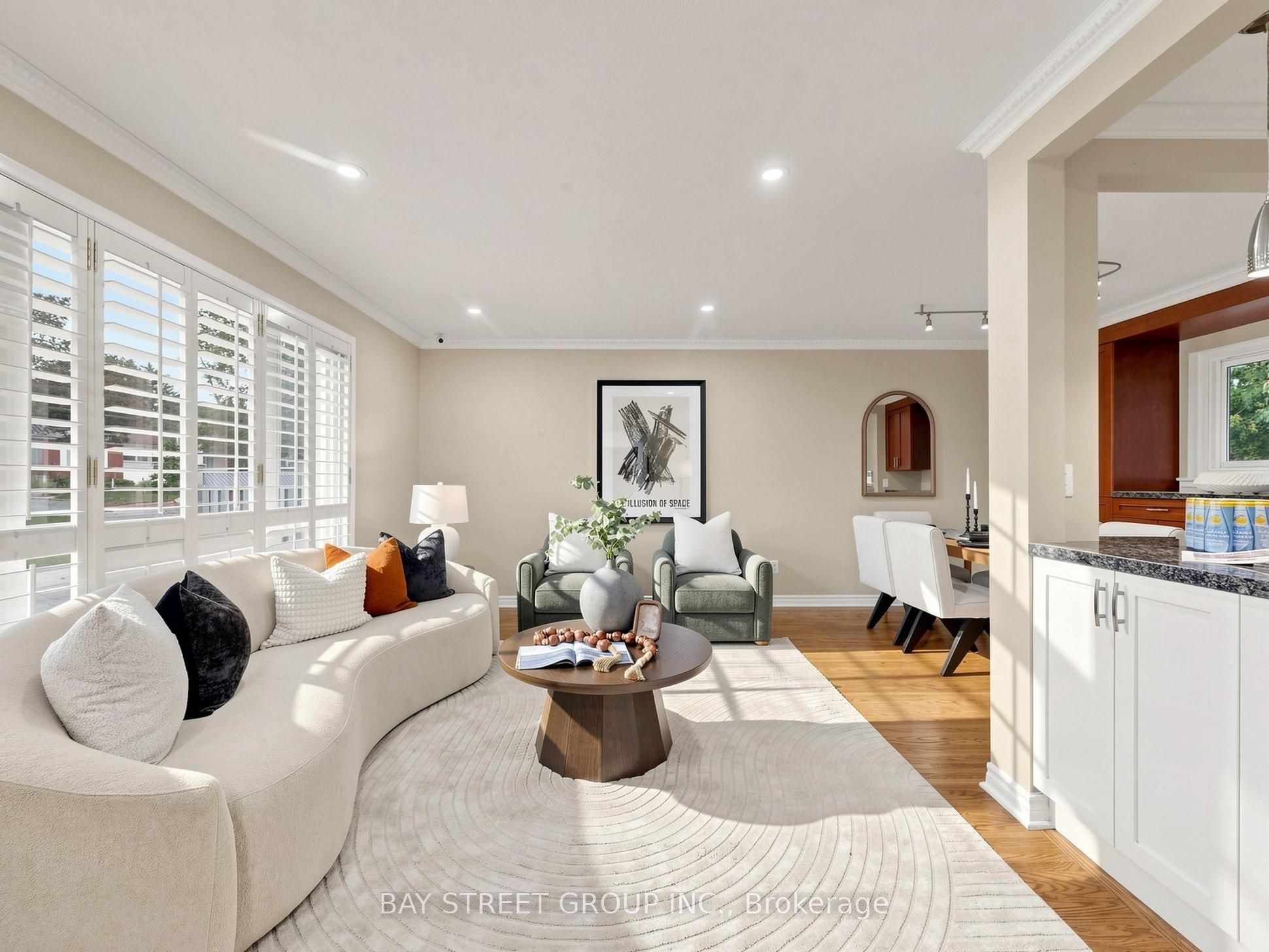 1 Lesgay Crescent Property Photo 5