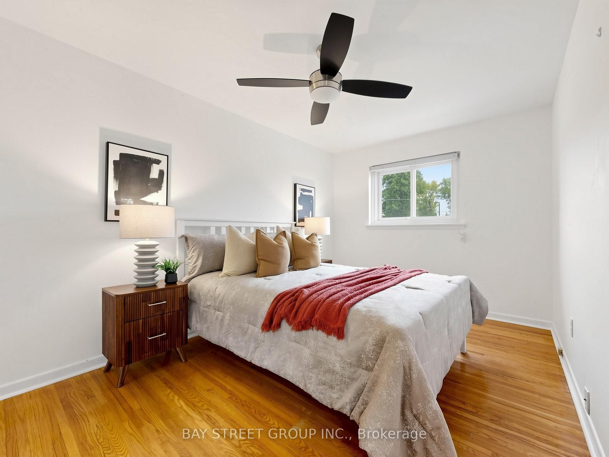 1 Lesgay Crescent Property Photo 15