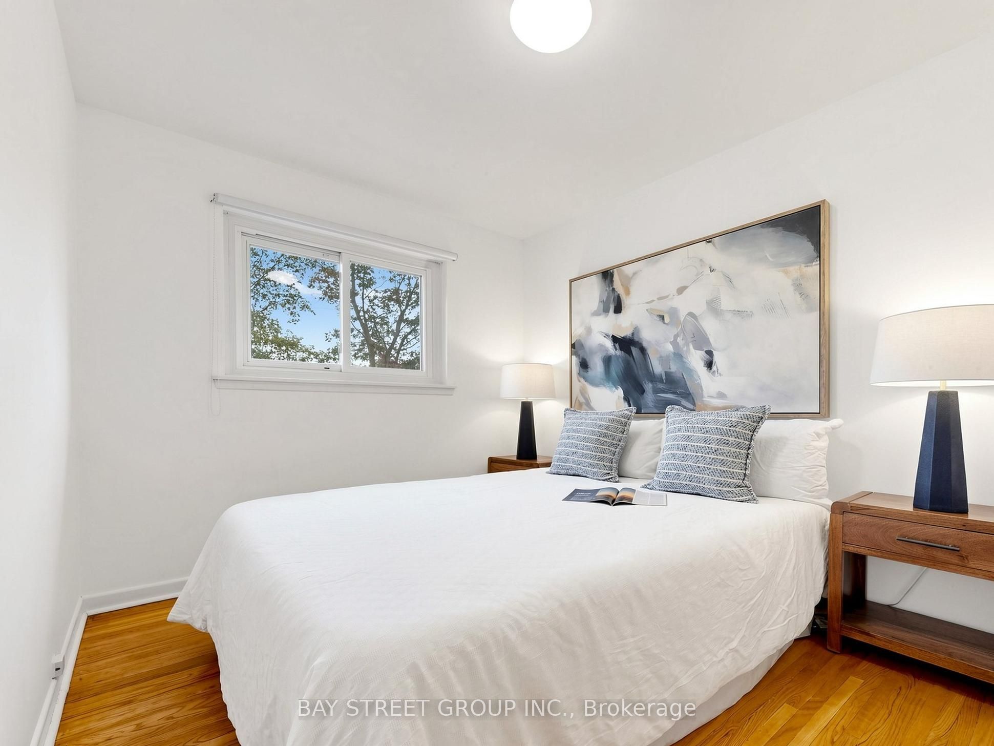 1 Lesgay Crescent Property Photo 17