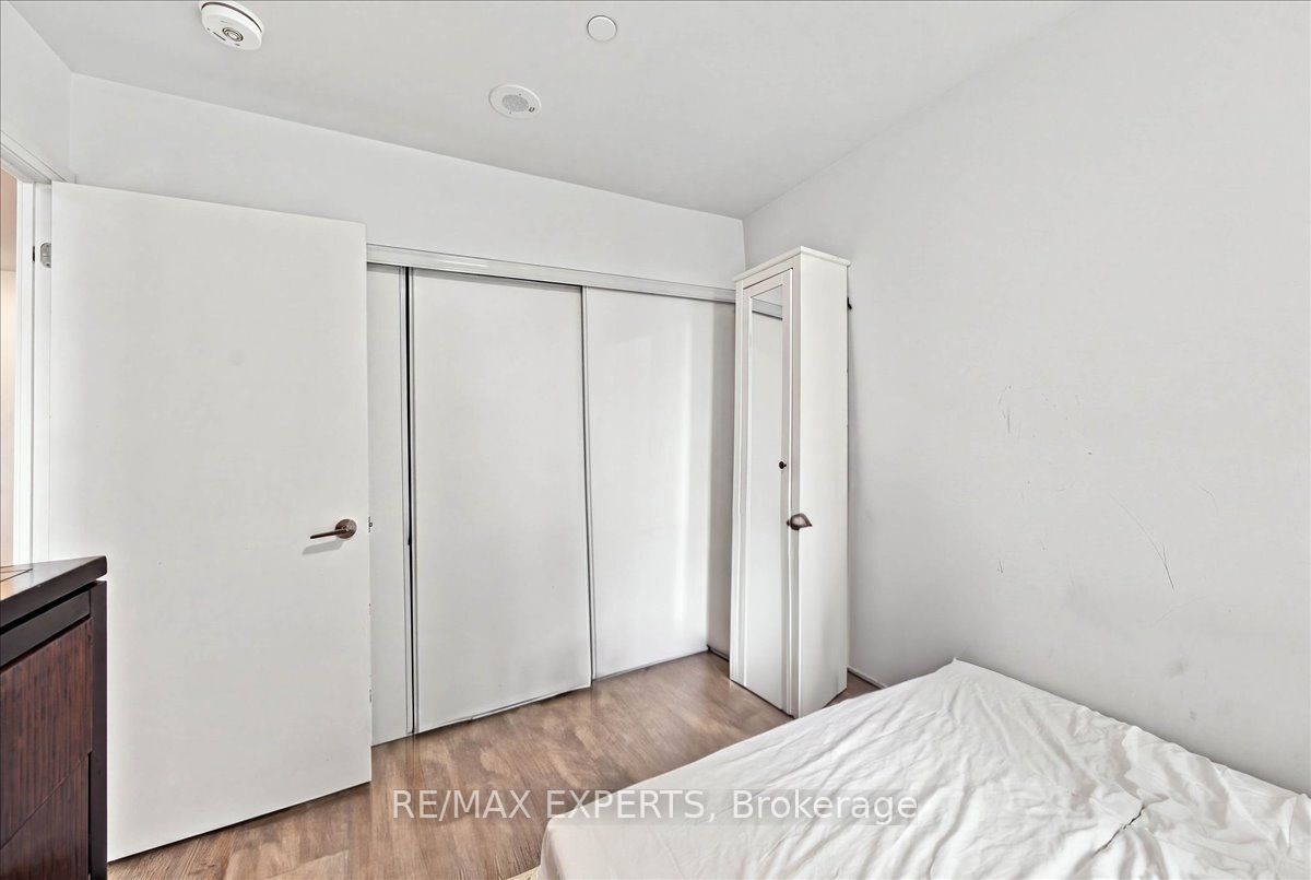 77 Mutual Street 401 Property Photo 17