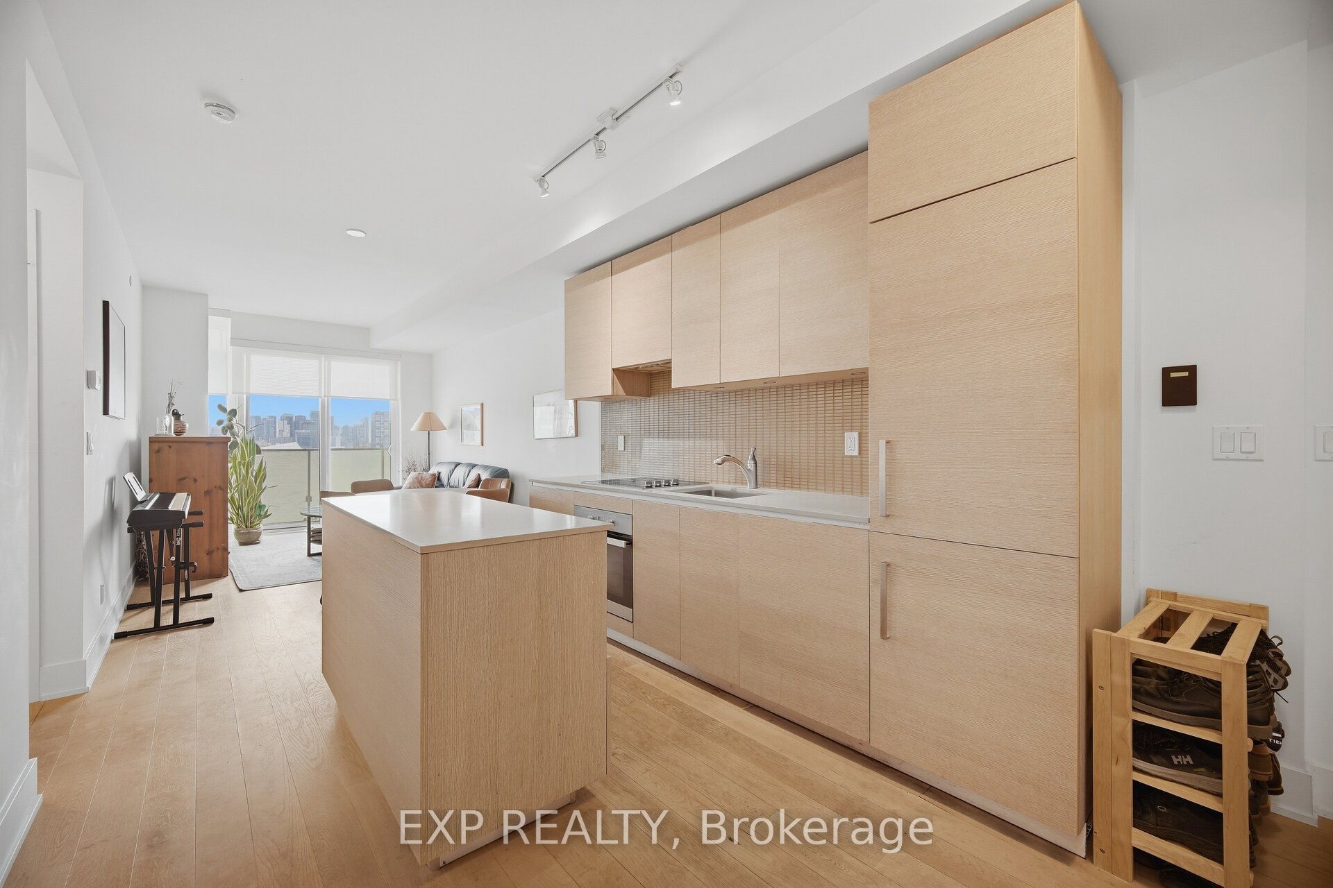 200 Bloor Street W 1203 Property Photo 6