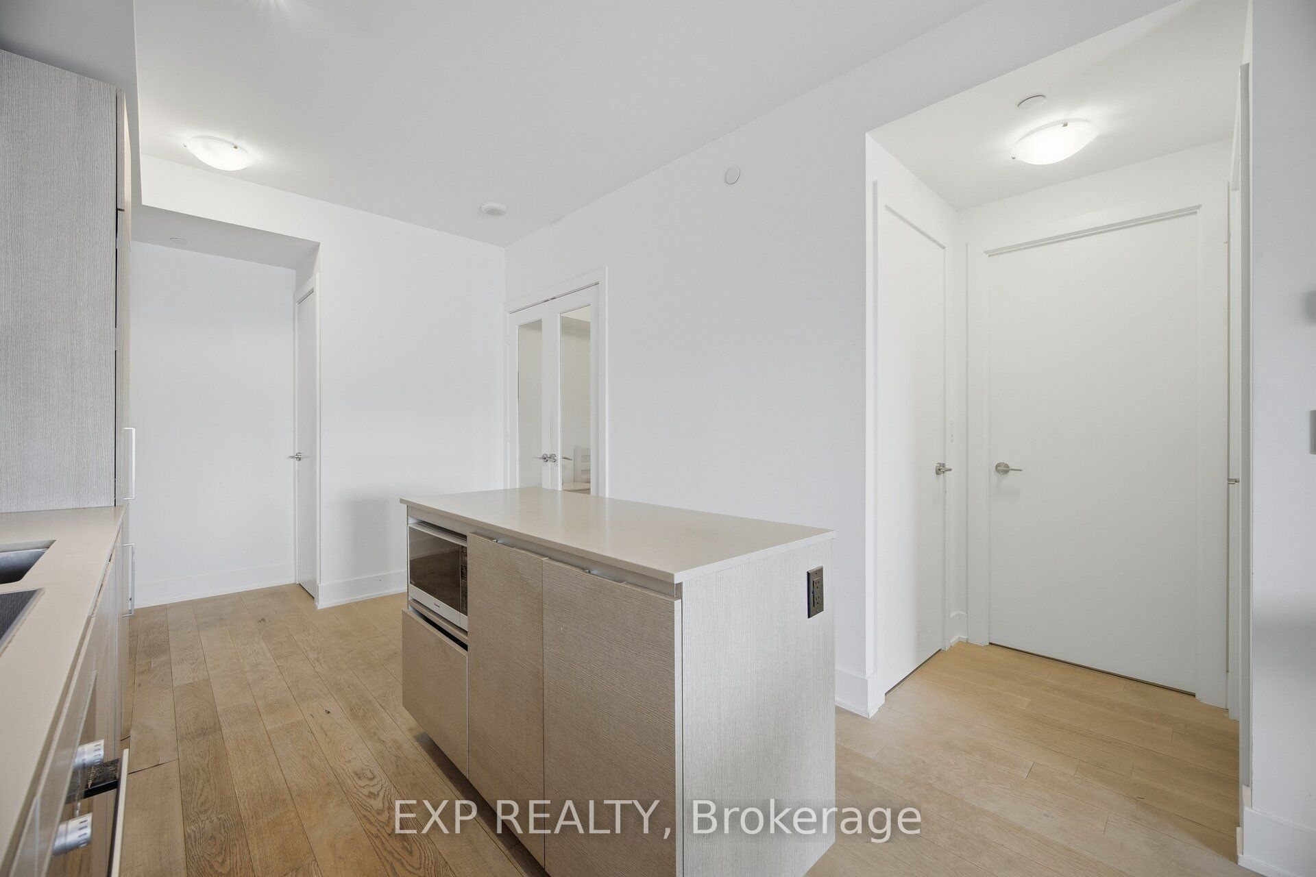200 Bloor Street W 1203 Property Photo 8