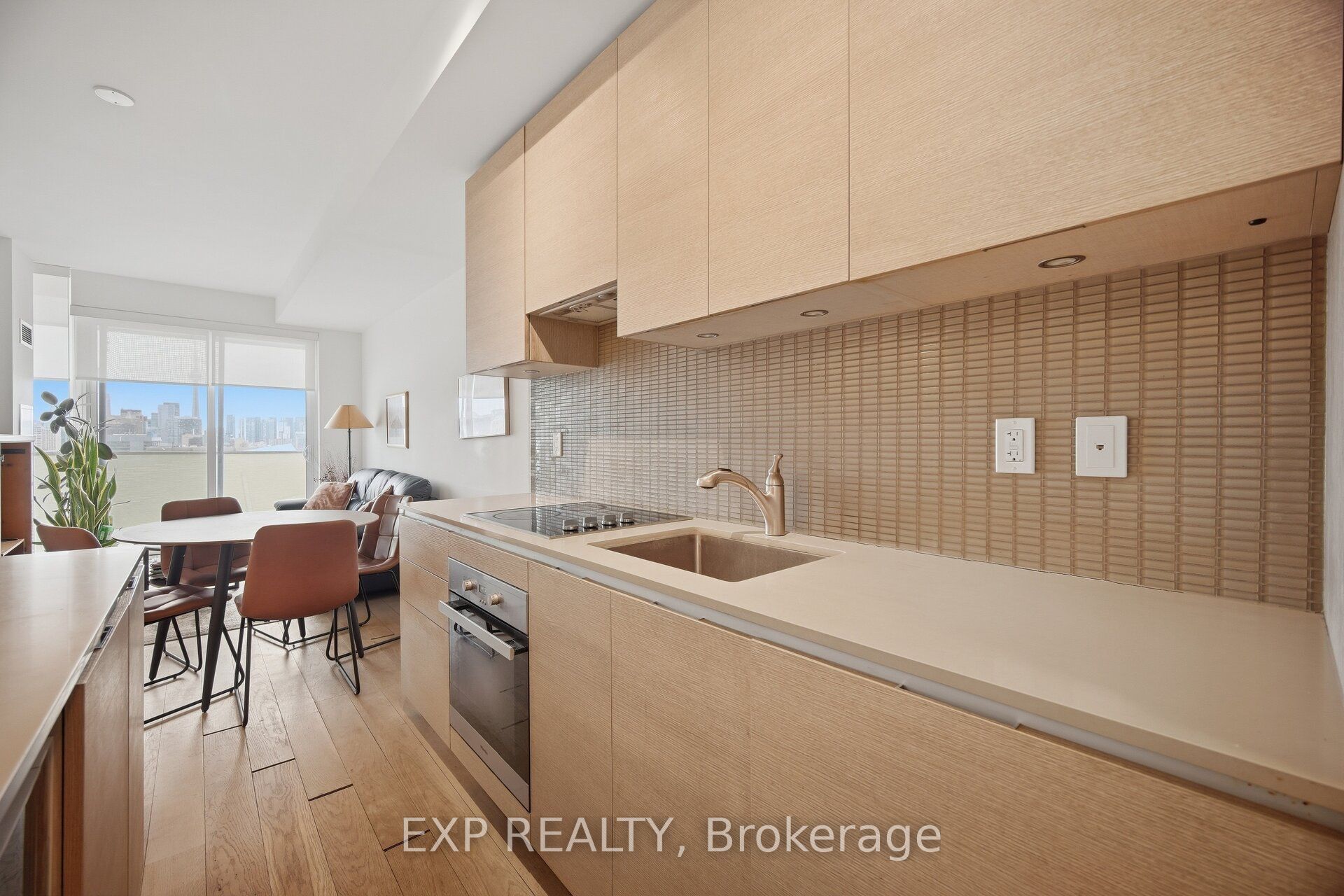 200 Bloor Street W 1203 Property Photo 9