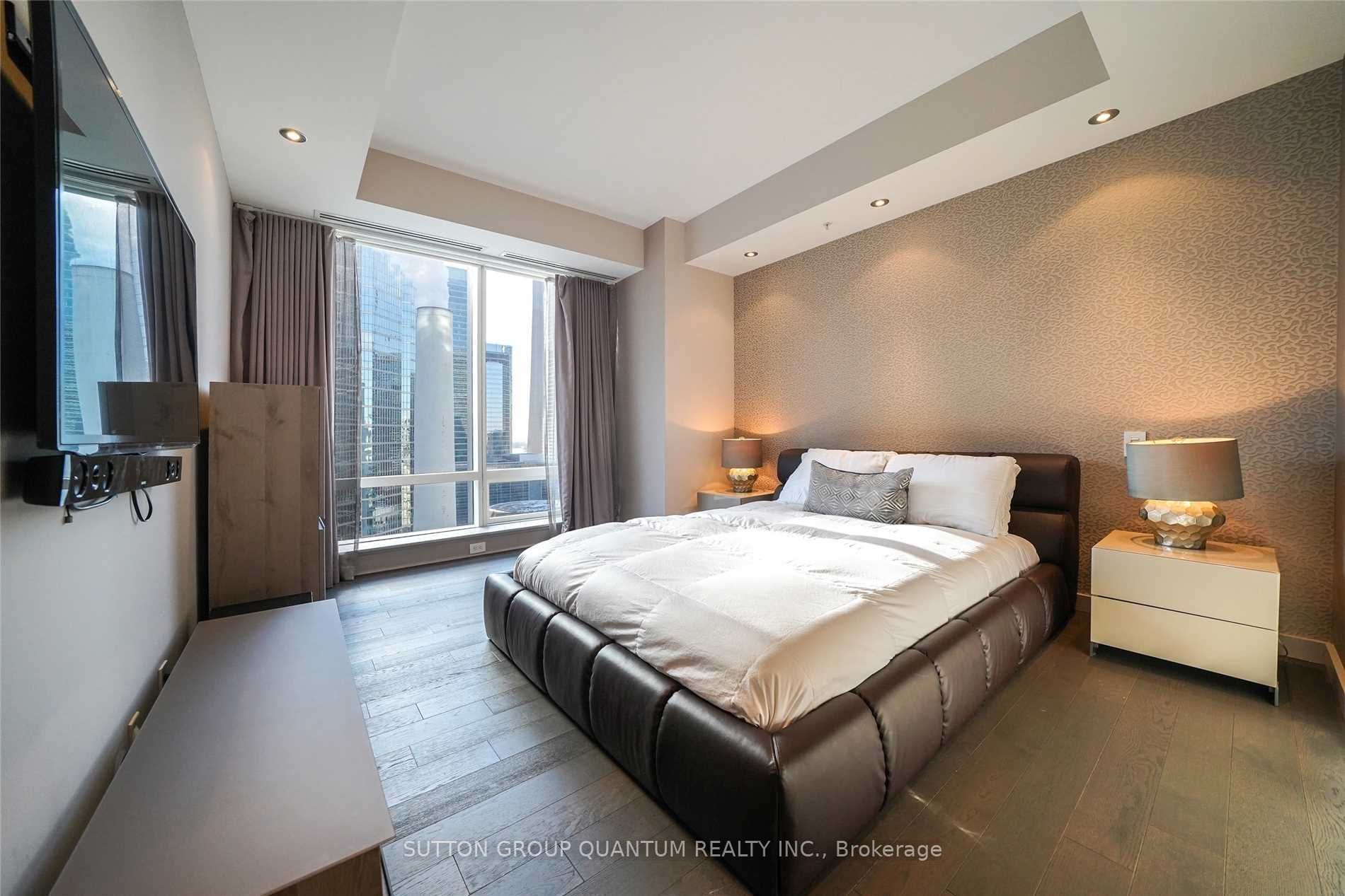 180 University Avenue 2109 Property Photo 8