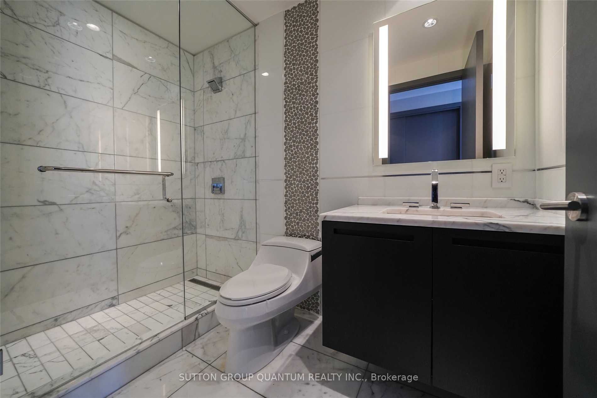180 University Avenue 2109 Property Photo 13