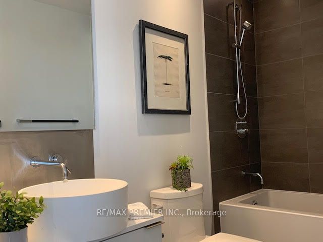 185 Roehampton Avenue 3002 Property Photo 11