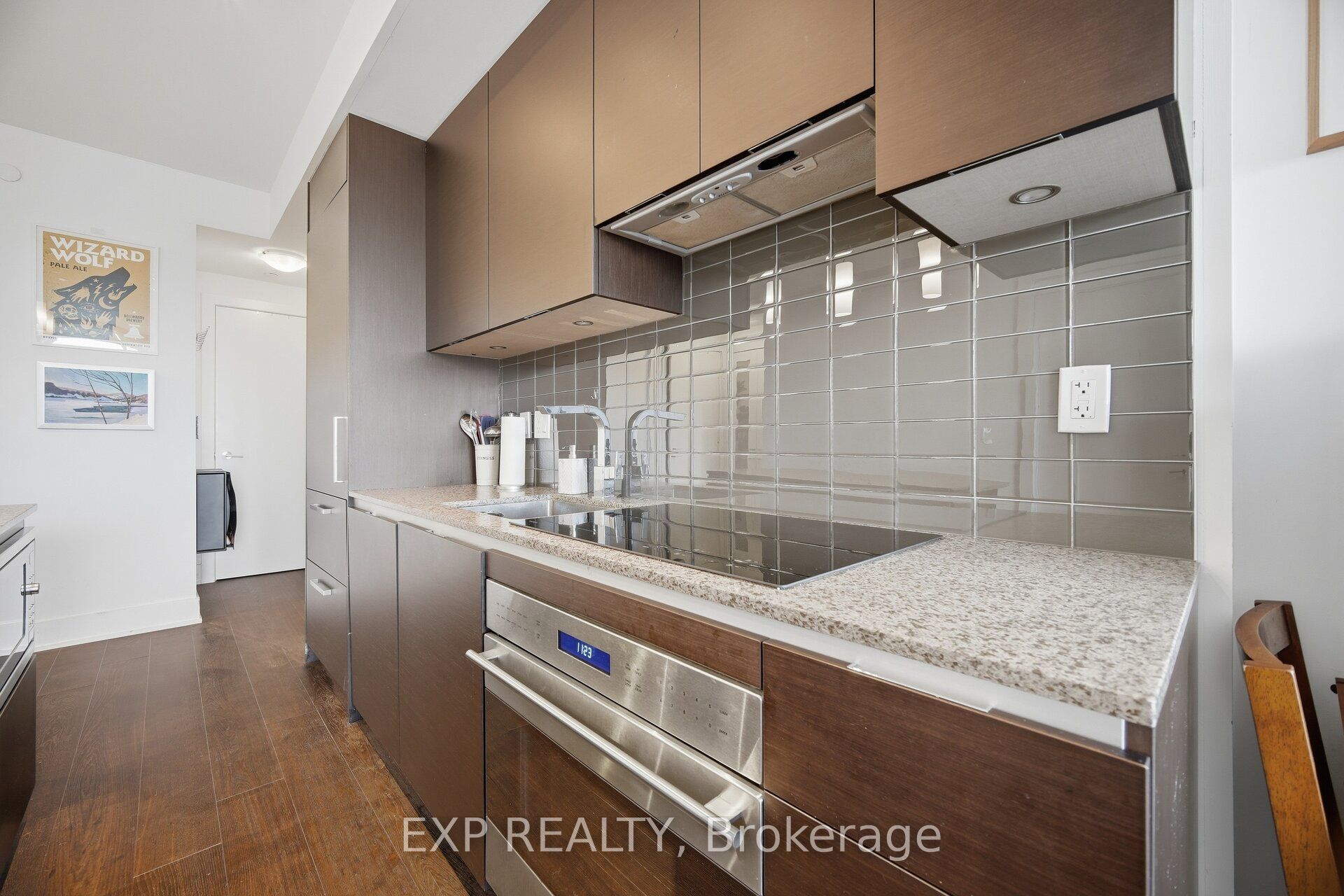 200 Bloor Street W 2505 Property Photo 8