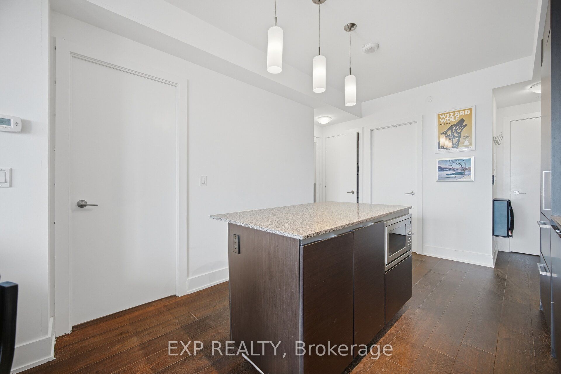 200 Bloor Street W 2505 Property Photo 9
