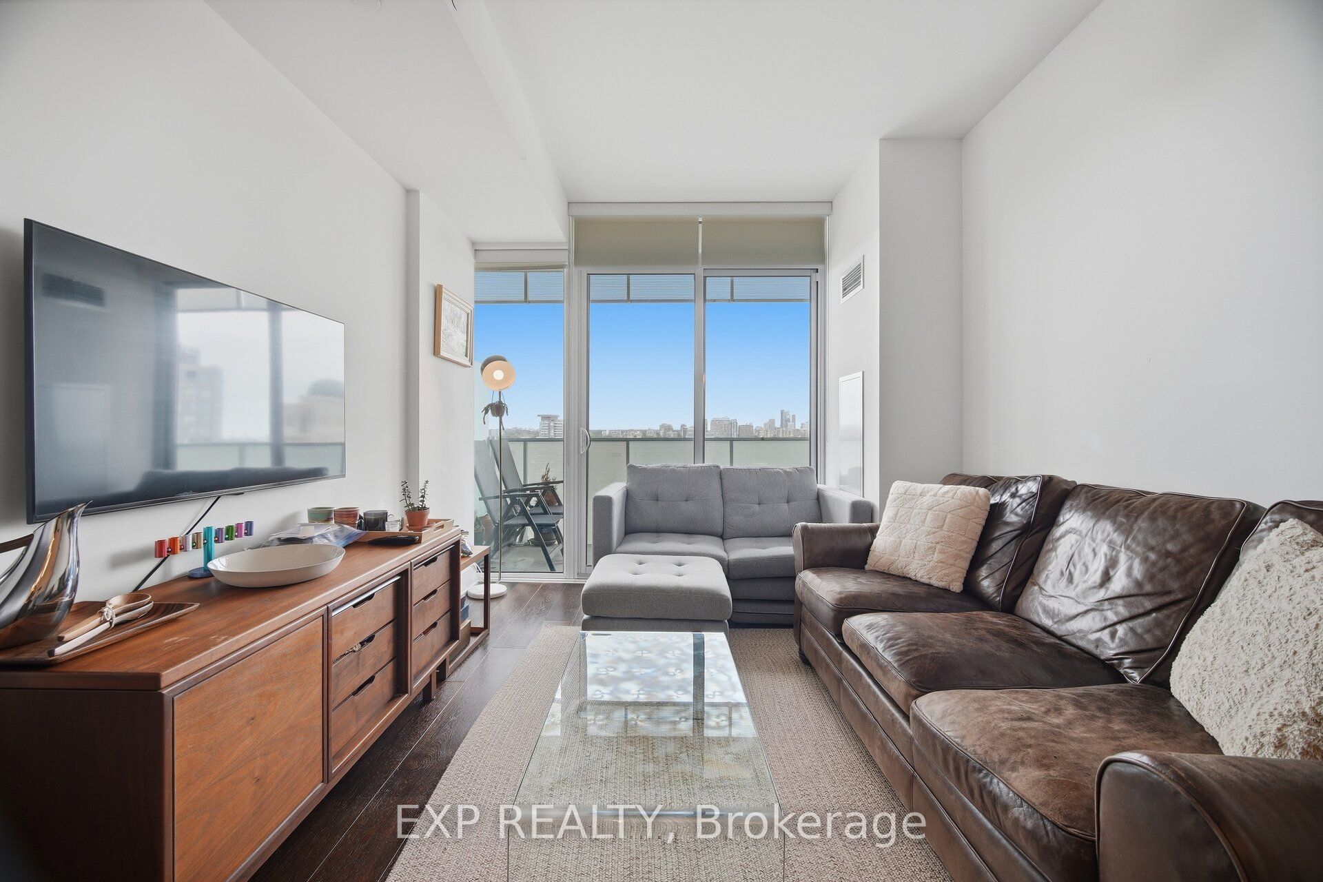 200 Bloor Street W 2505 Property Photo 12