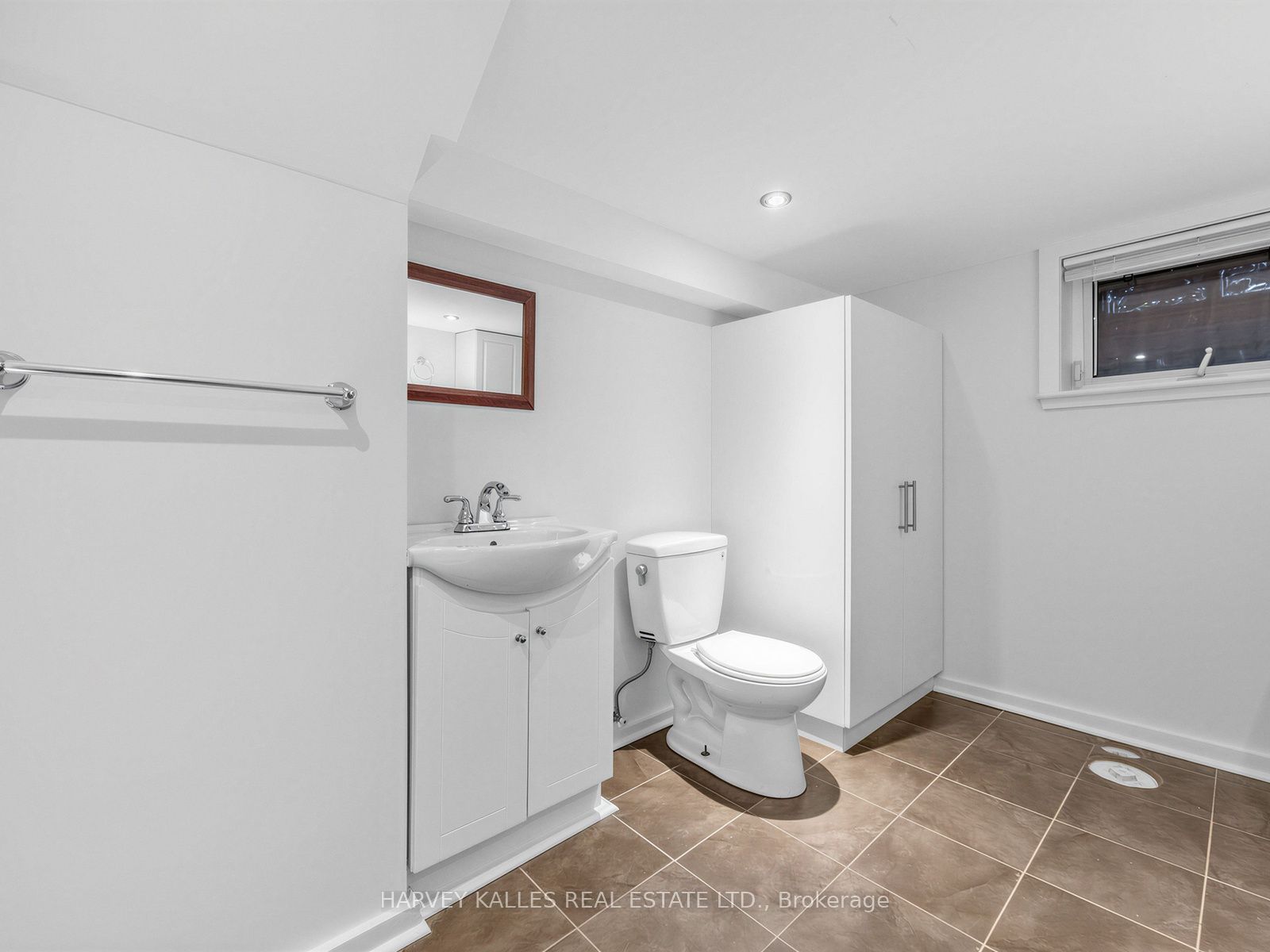 4 Kenrae Road Property Photo 28