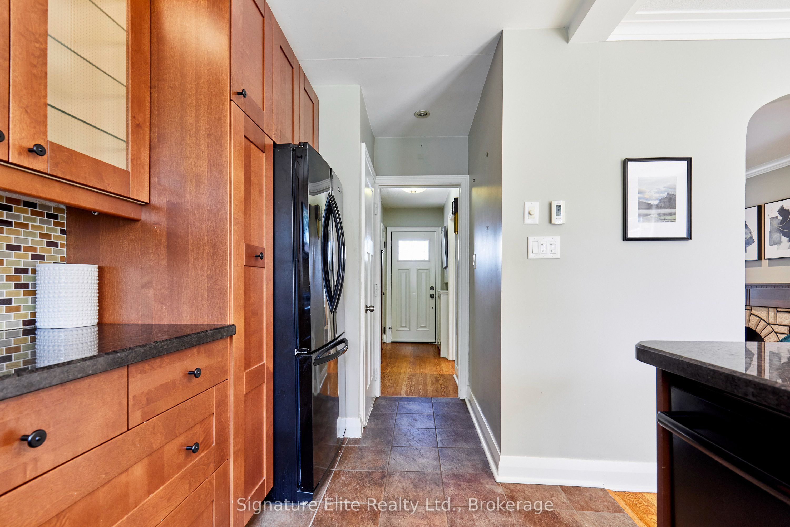 153 Parkhurst Boulevard Property Photo 11