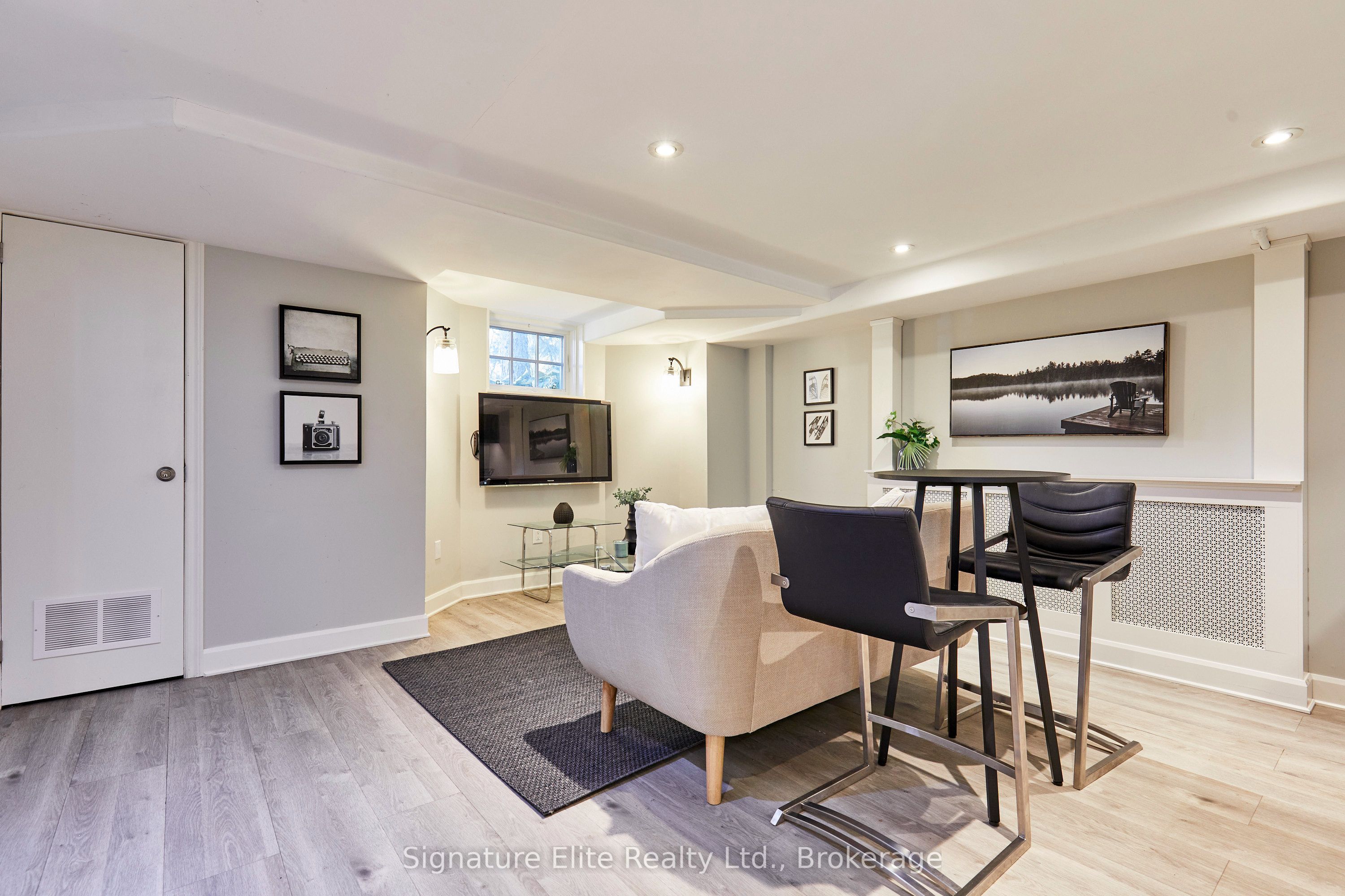 153 Parkhurst Boulevard Property Photo 18