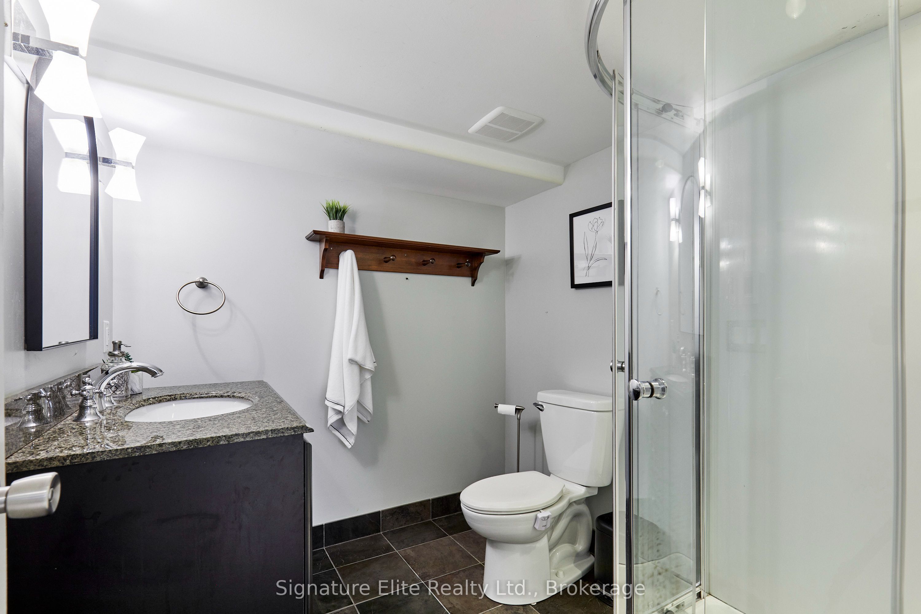 153 Parkhurst Boulevard Property Photo 21