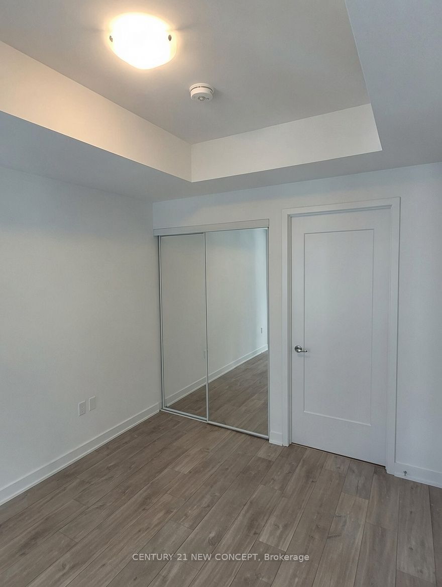 121 Lower Sherbourne Street 745 Property Photo 5