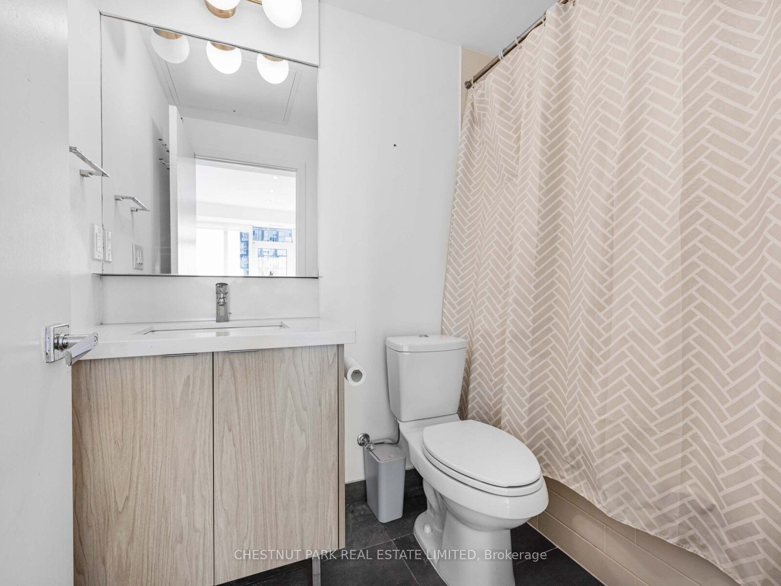 21 Widmer Street 1811 Property Photo 19