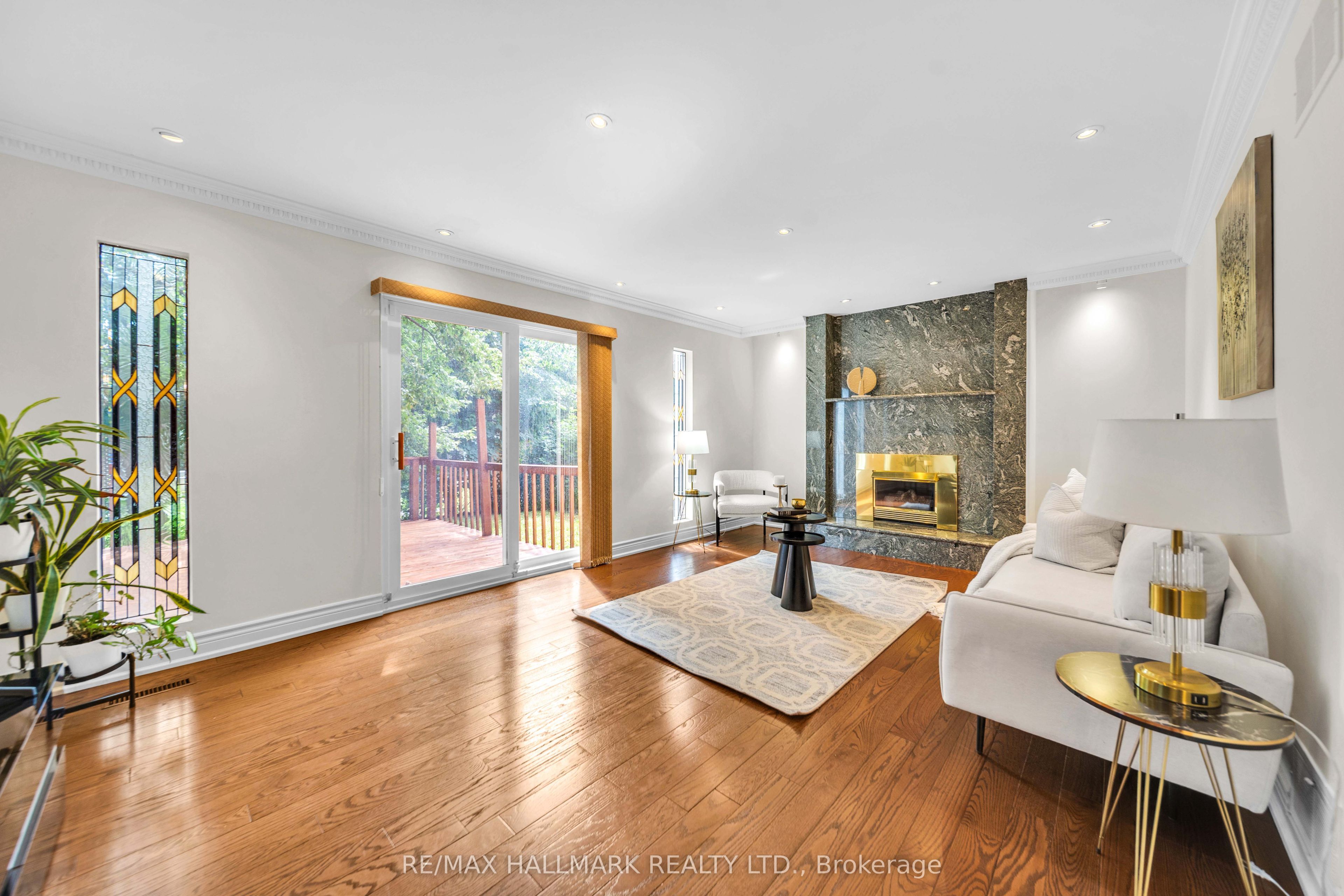 17 Twin Circle Court Property Photo 7