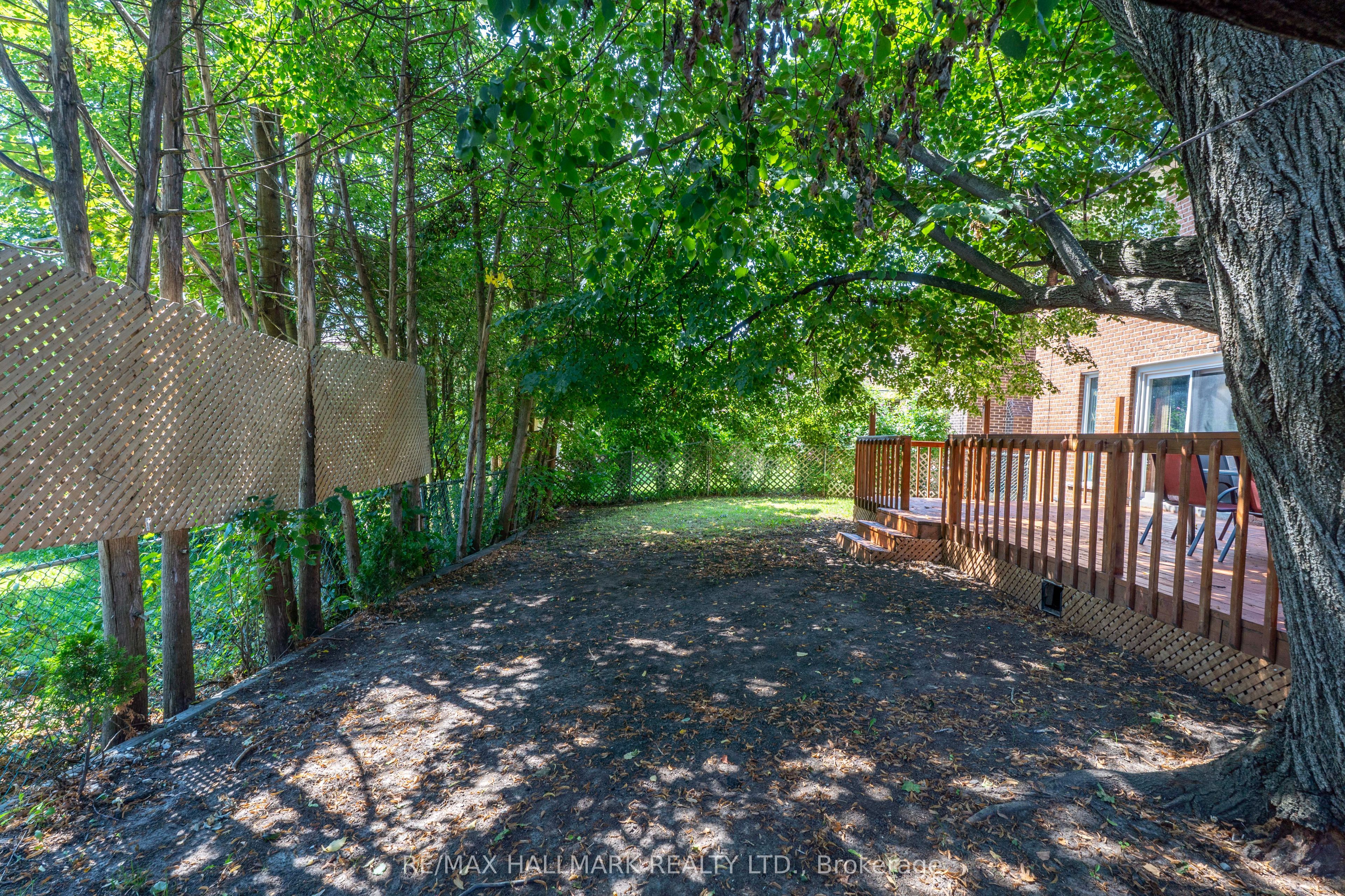 17 Twin Circle Court Property Photo 25