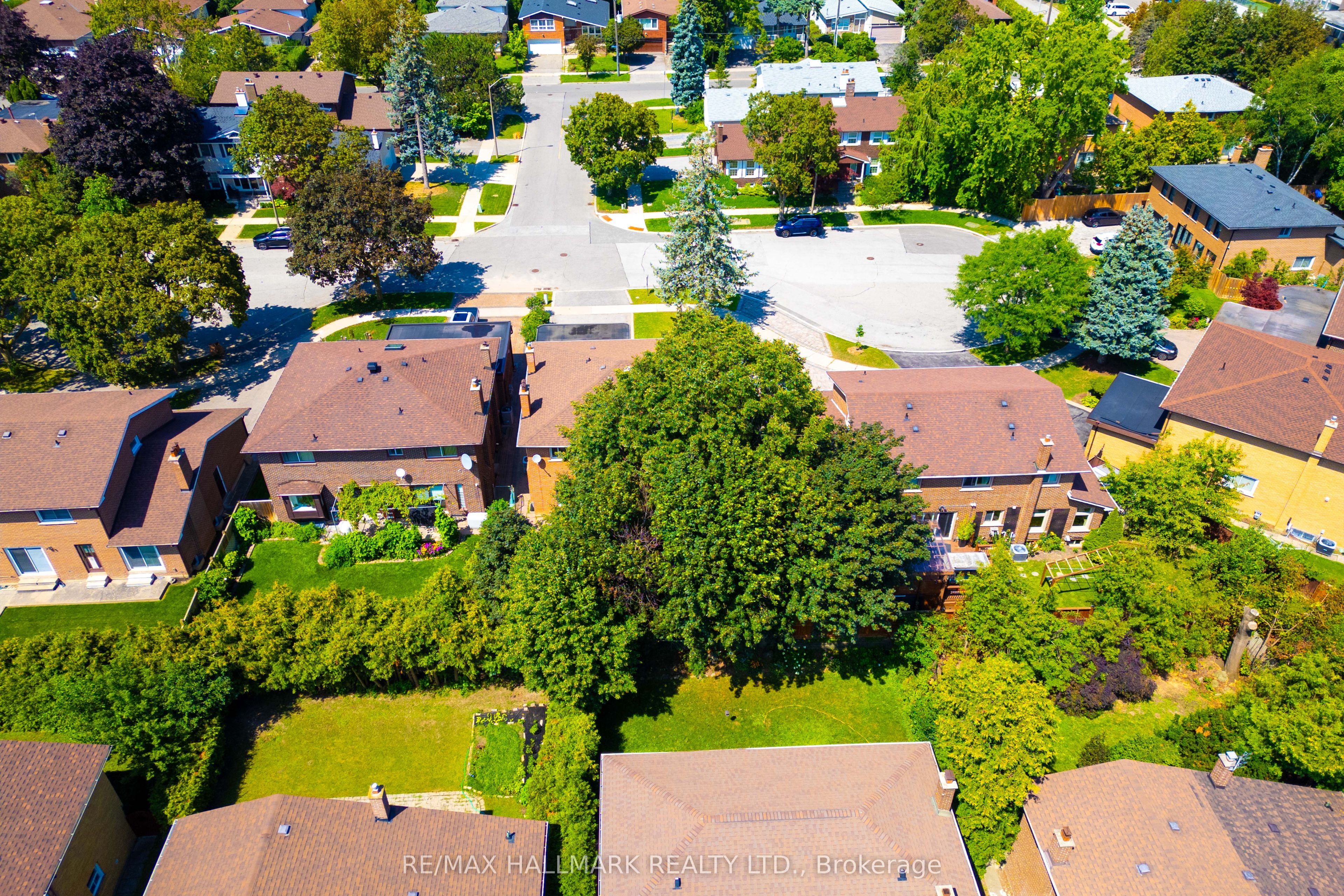 17 Twin Circle Court Property Photo 37