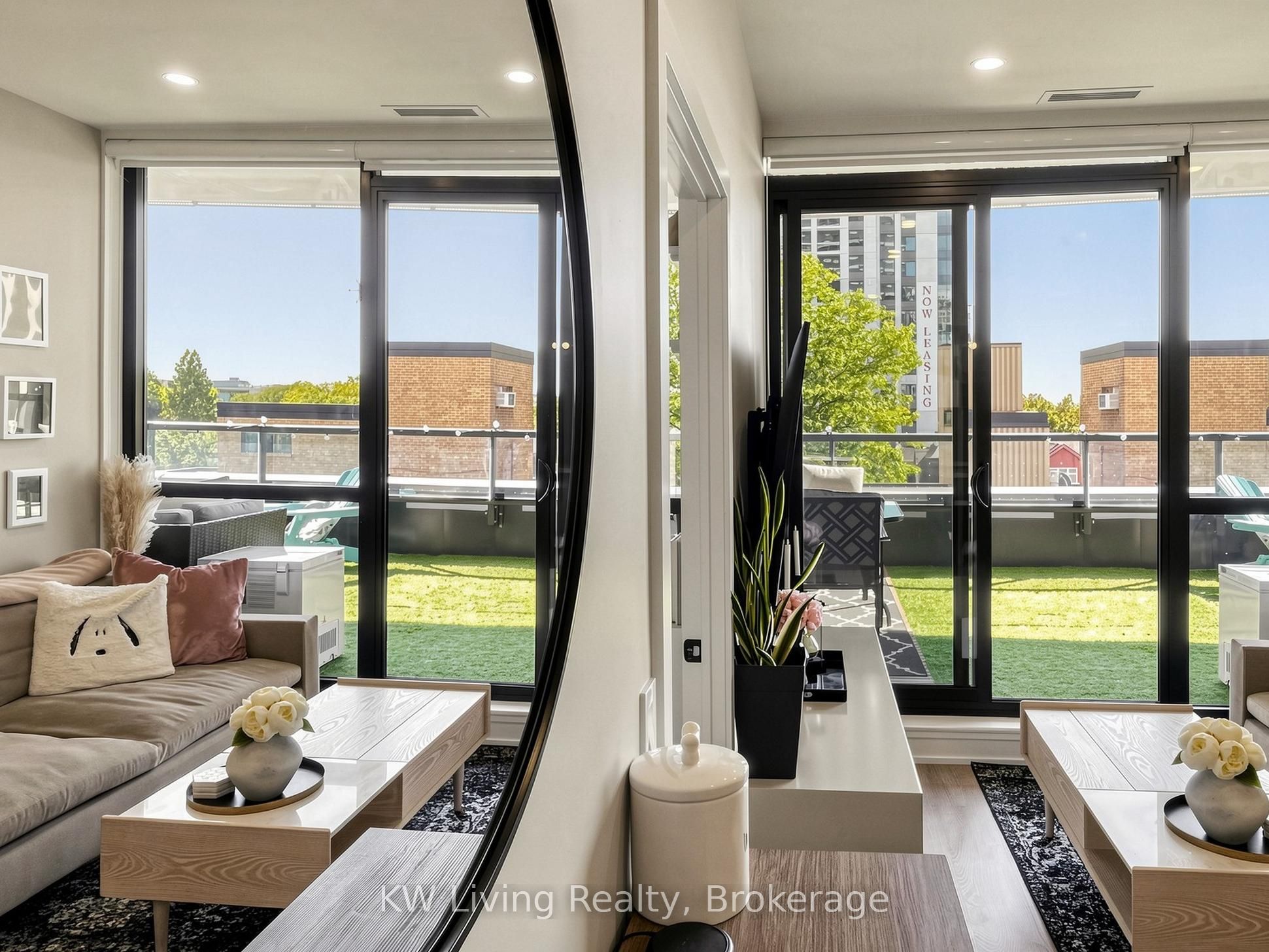 11 Lillian Street 406 Property Photo 11