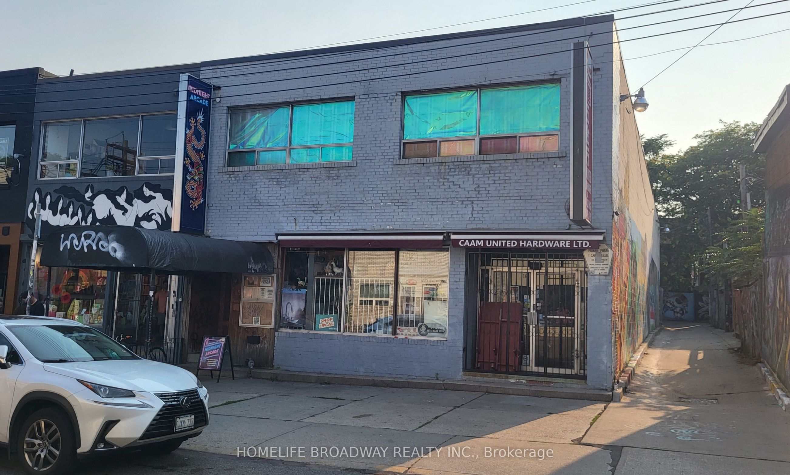 158 Augusta Avenue Property Photo 1