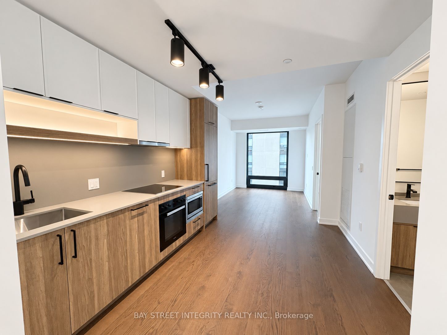 91 Montclair Avenue 733 Property Photo 5