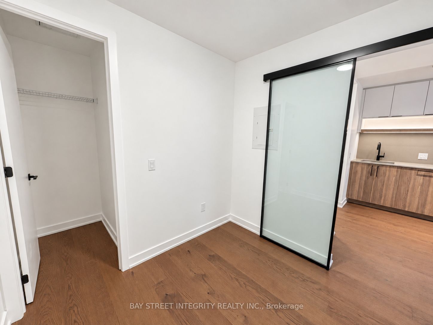 91 Montclair Avenue 733 Property Photo 13