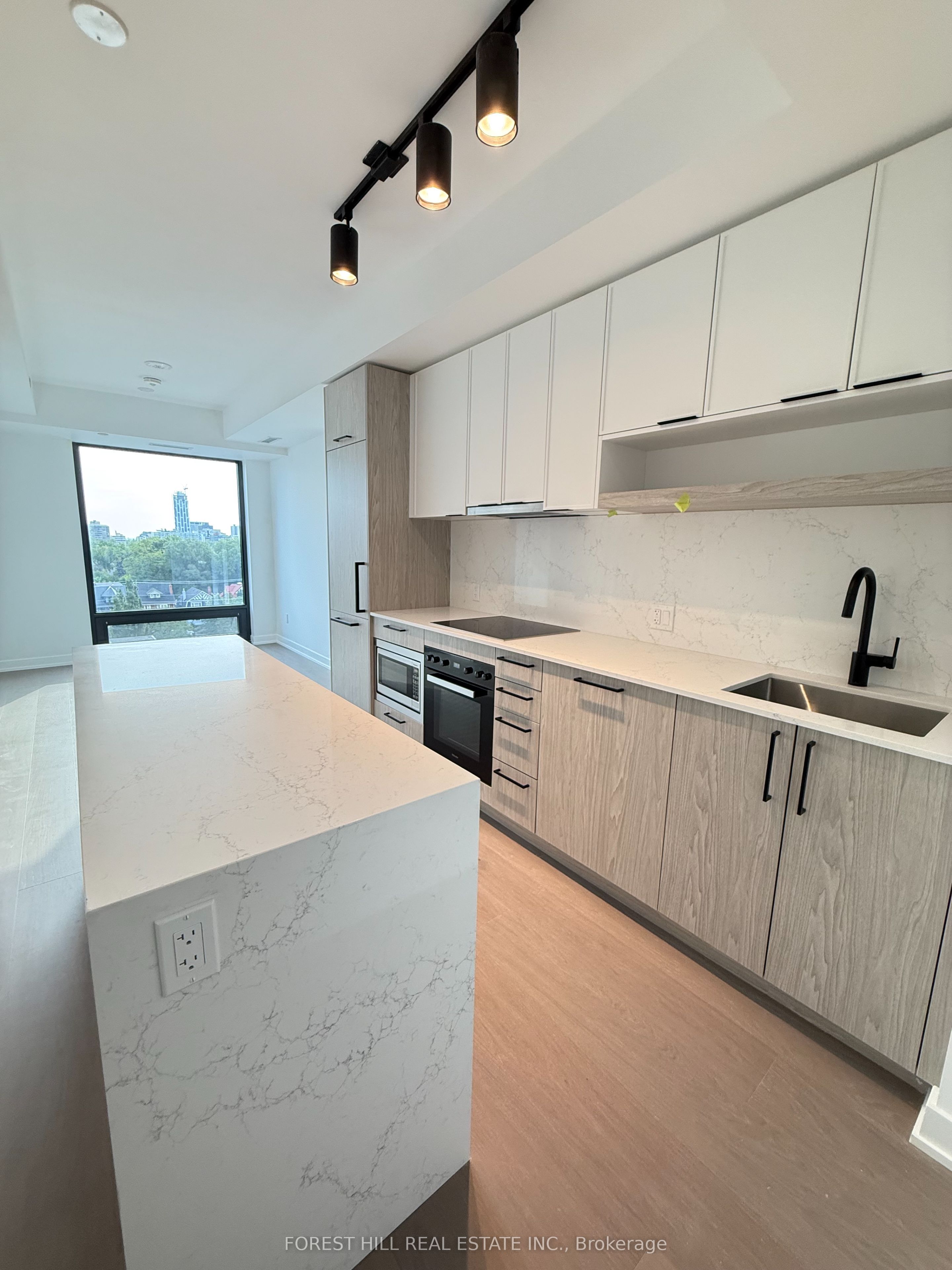 89 Montclair Avenue 1220 Property Photo 7