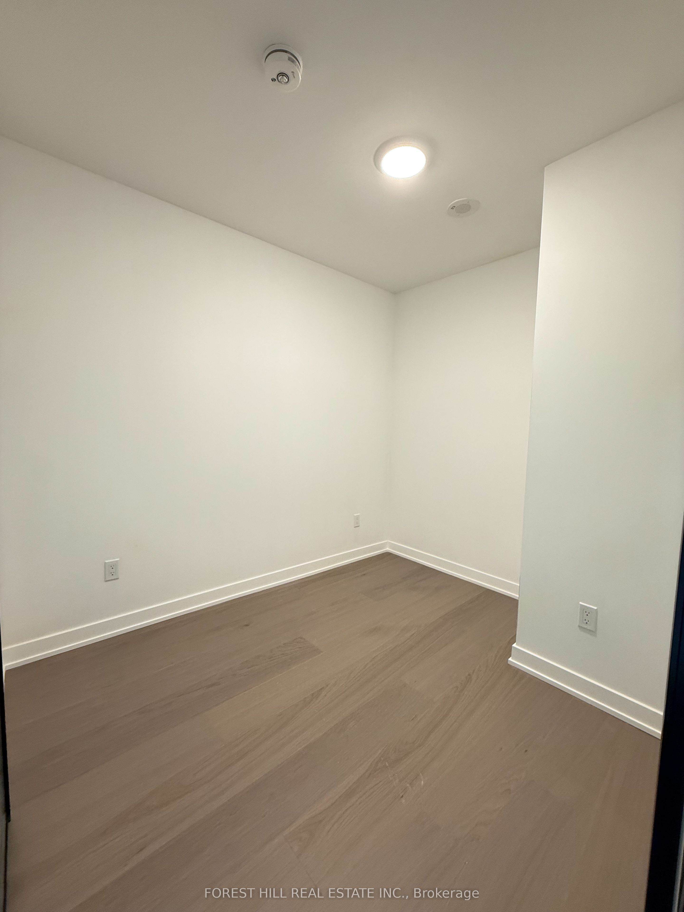 89 Montclair Avenue 1220 Property Photo 11