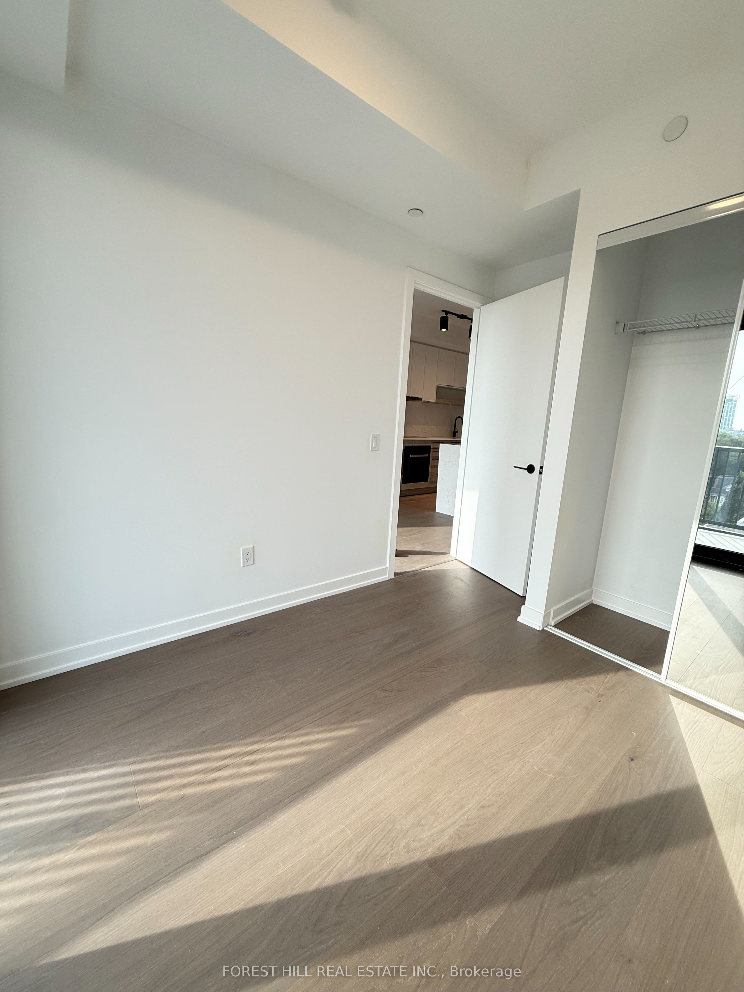 89 Montclair Avenue 1220 Property Photo 14