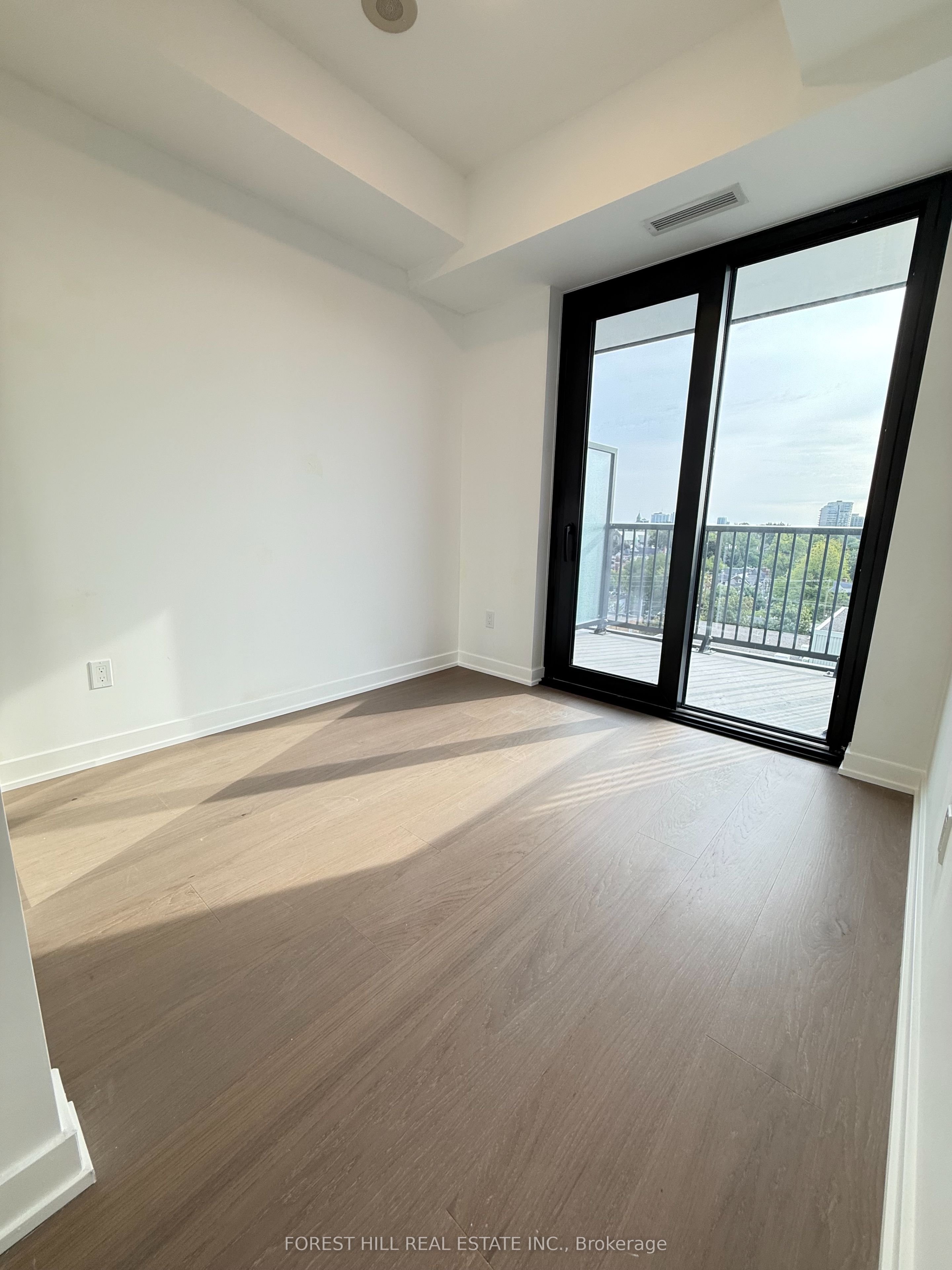 89 Montclair Avenue 1220 Property Photo 15