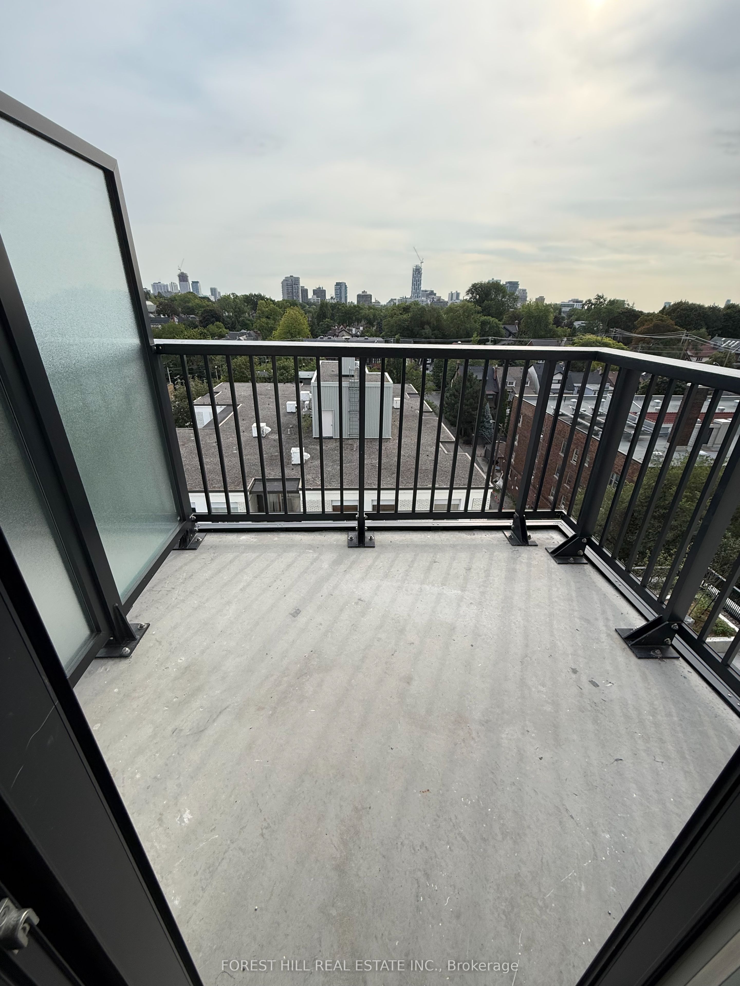 89 Montclair Avenue 1220 Property Photo 16