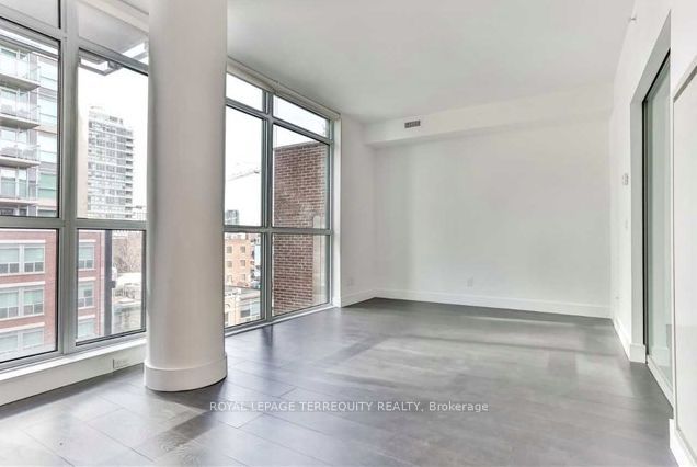 39 Sherbourne Street 609 Property Photo 6