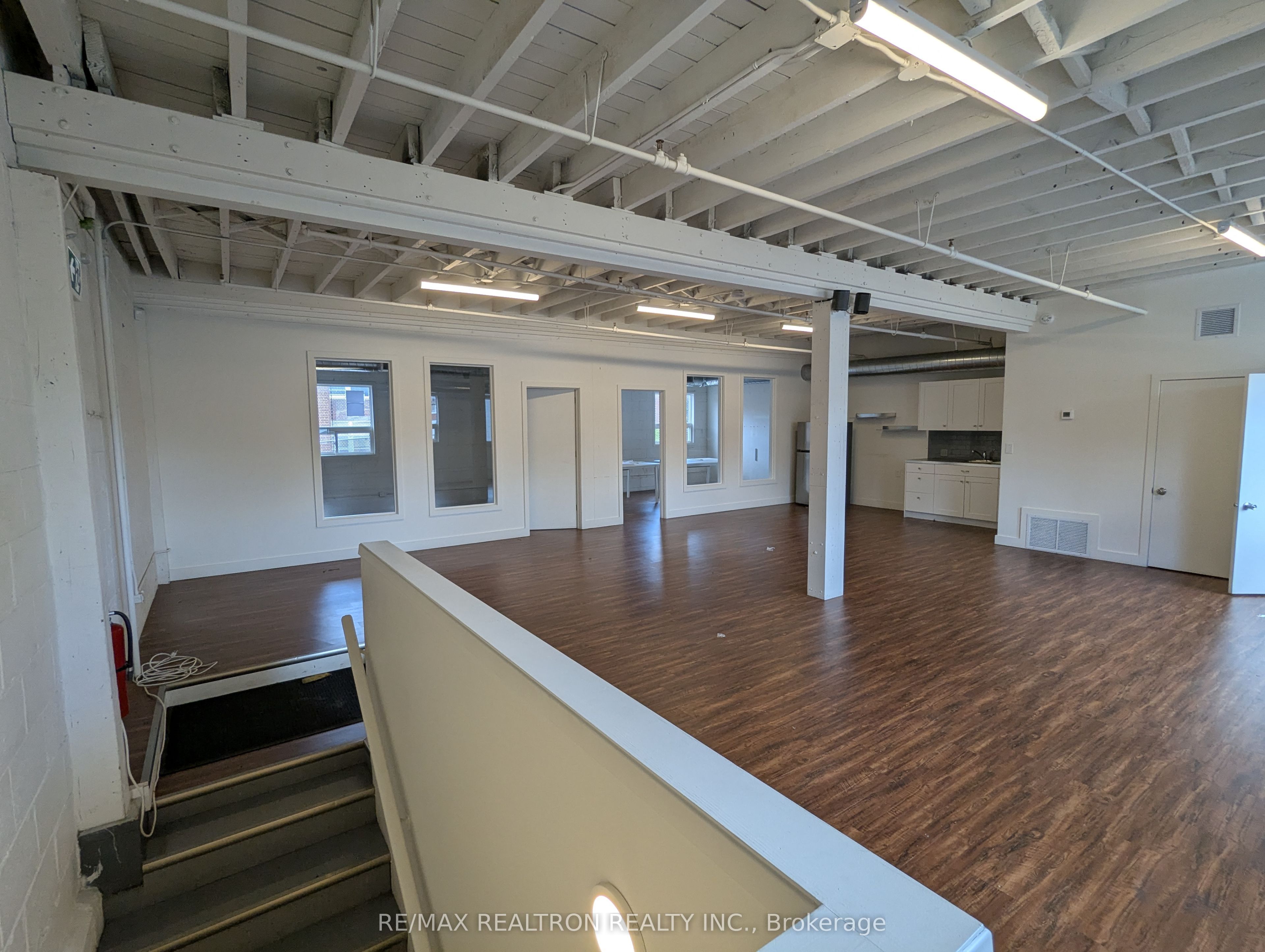 135 Tecumseth Street 12b Property Photo 2