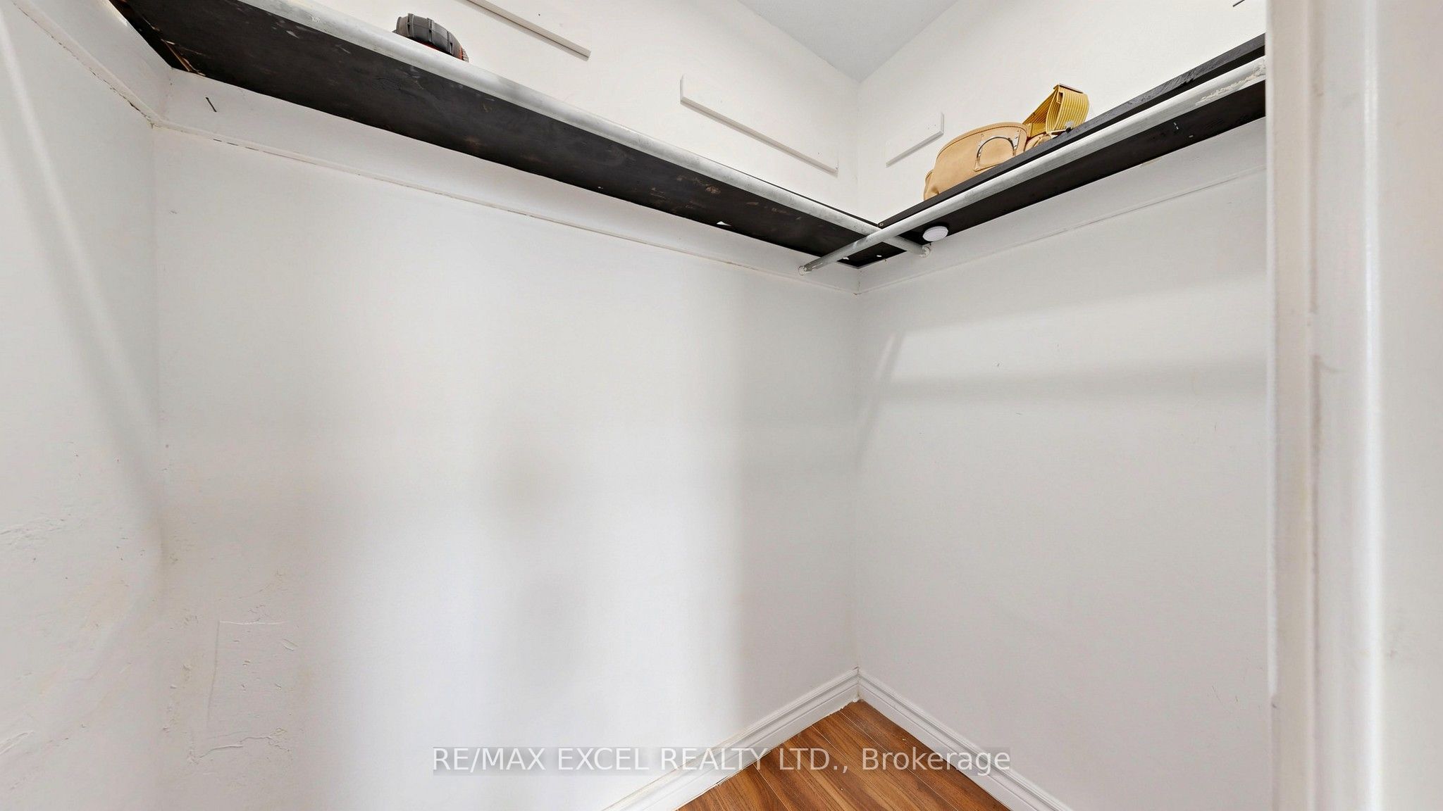 10 Edgecliff Golfway 1808 Property Photo 26